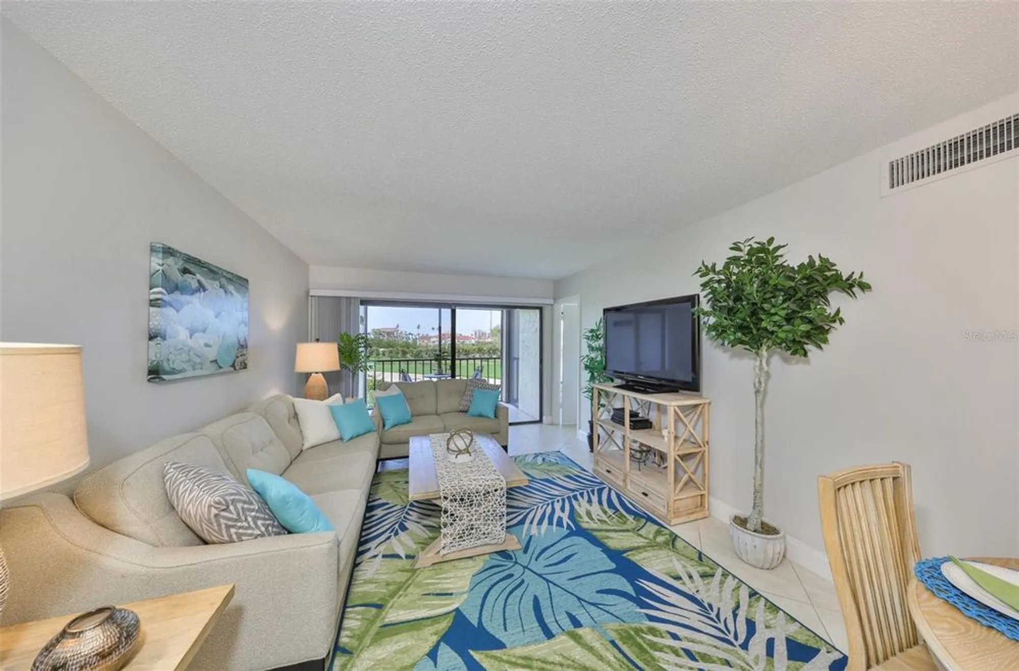 Property Slideshow image 10 of 35 | 6269 palma del mar blvd s apt 206, Saint Petersburg, FL, 33715