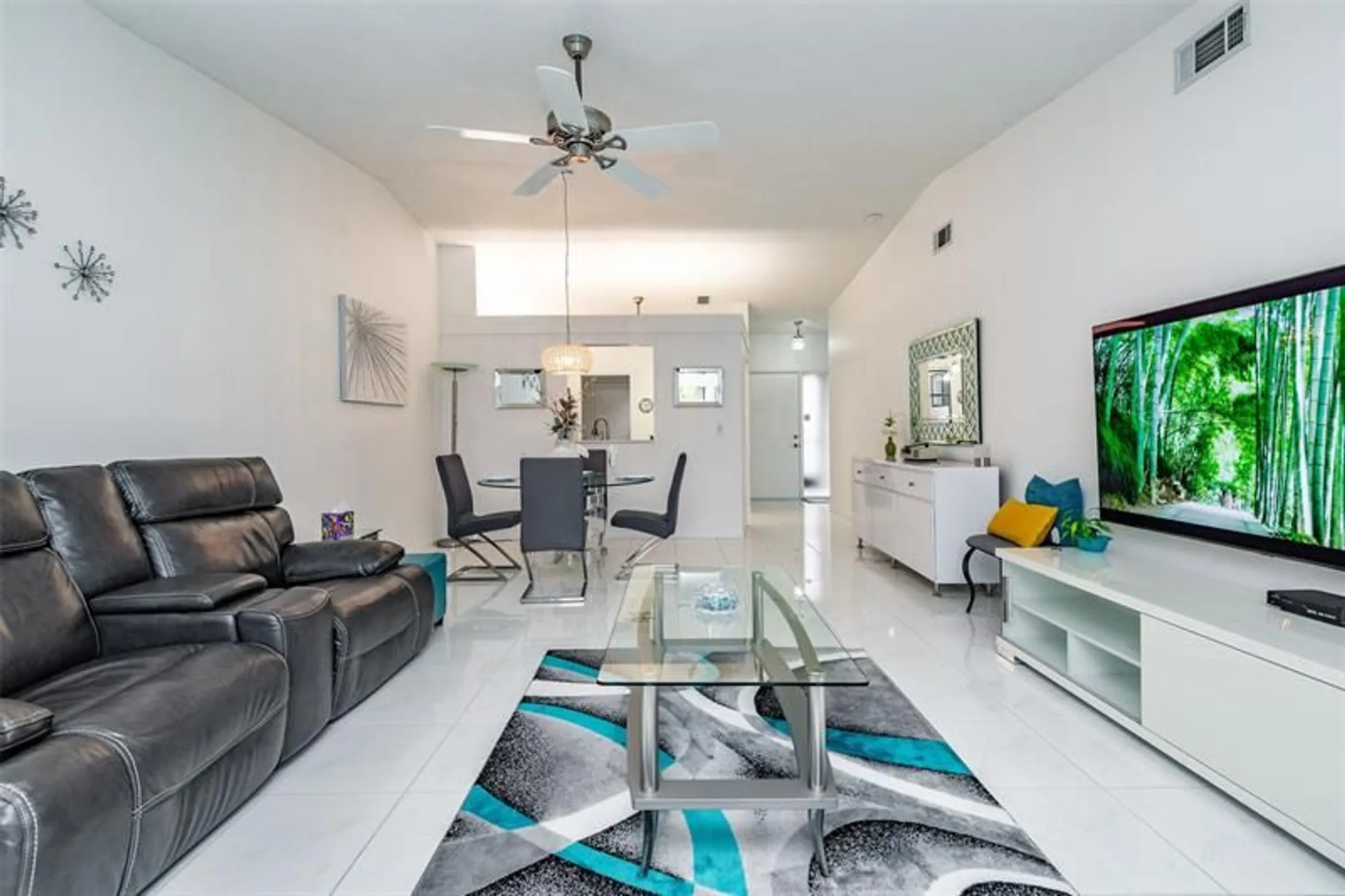 Property Slideshow image 8 of 45 | 8077 whispering palm dr # 1, Boca Raton, FL, 33496