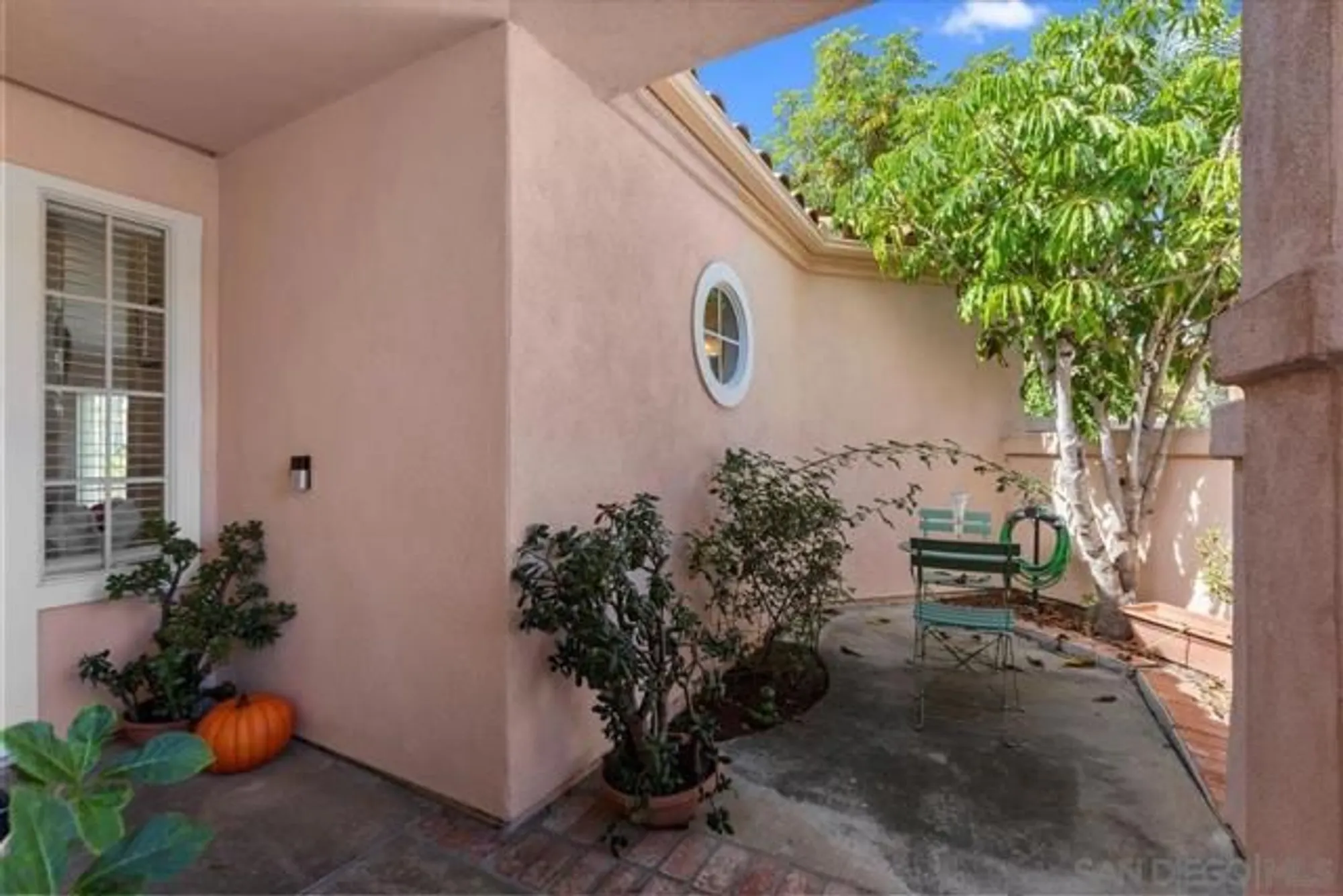 Property Slideshow image 8 of 45 | 1299 via apuesto, San Marcos, CA, 92078