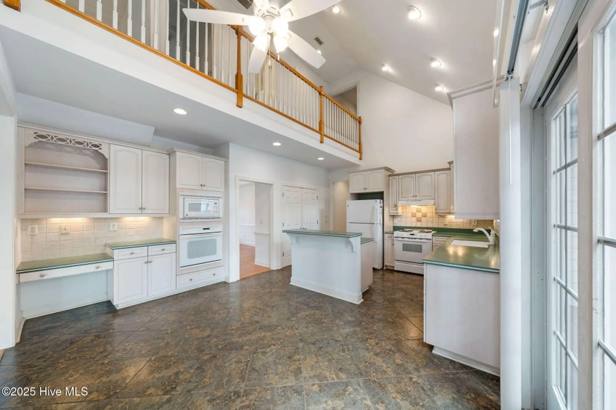 Property Slideshow image 17 of 86 | 4103 kittiwake ct, Southport, NC, 28461