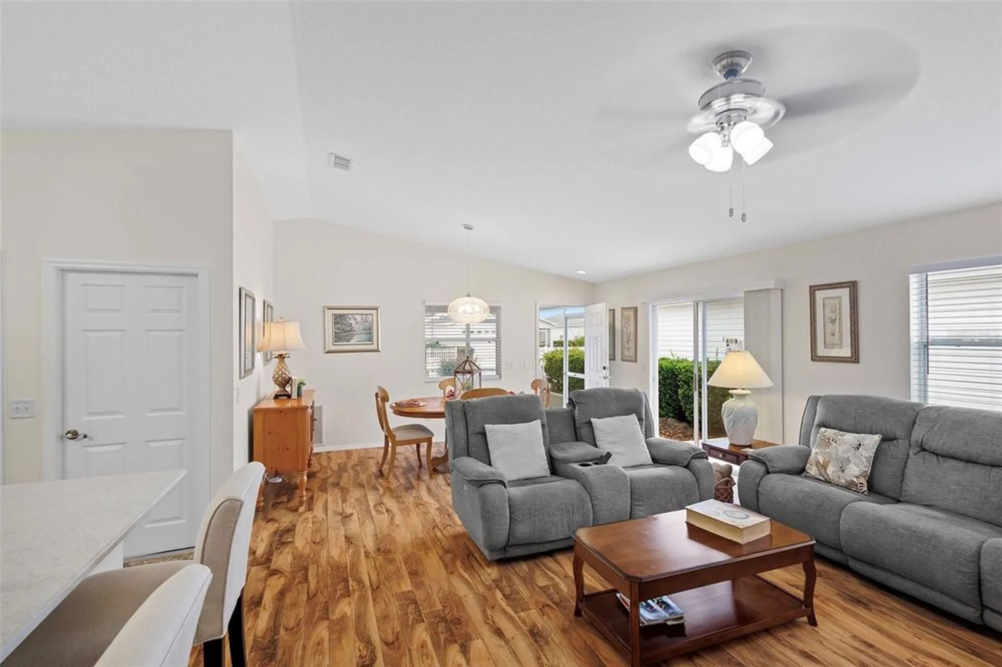 Property Slideshow image 6 of 48 | 2913 barboza dr, The Villages, FL, 32162