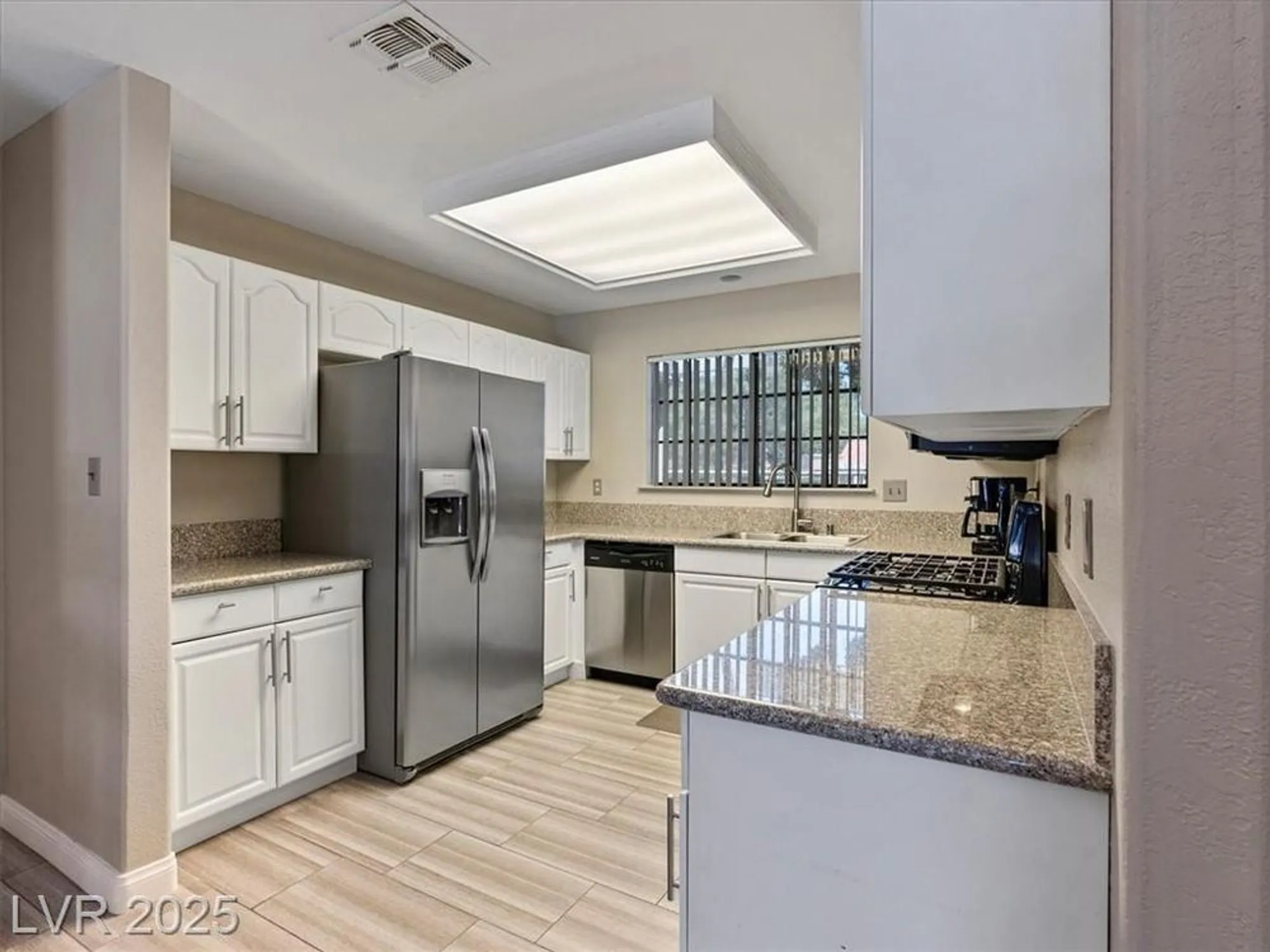 Property Slideshow image 10 of 43 | 2851 s valley view blvd unit 1130, Las Vegas, NV, 89102