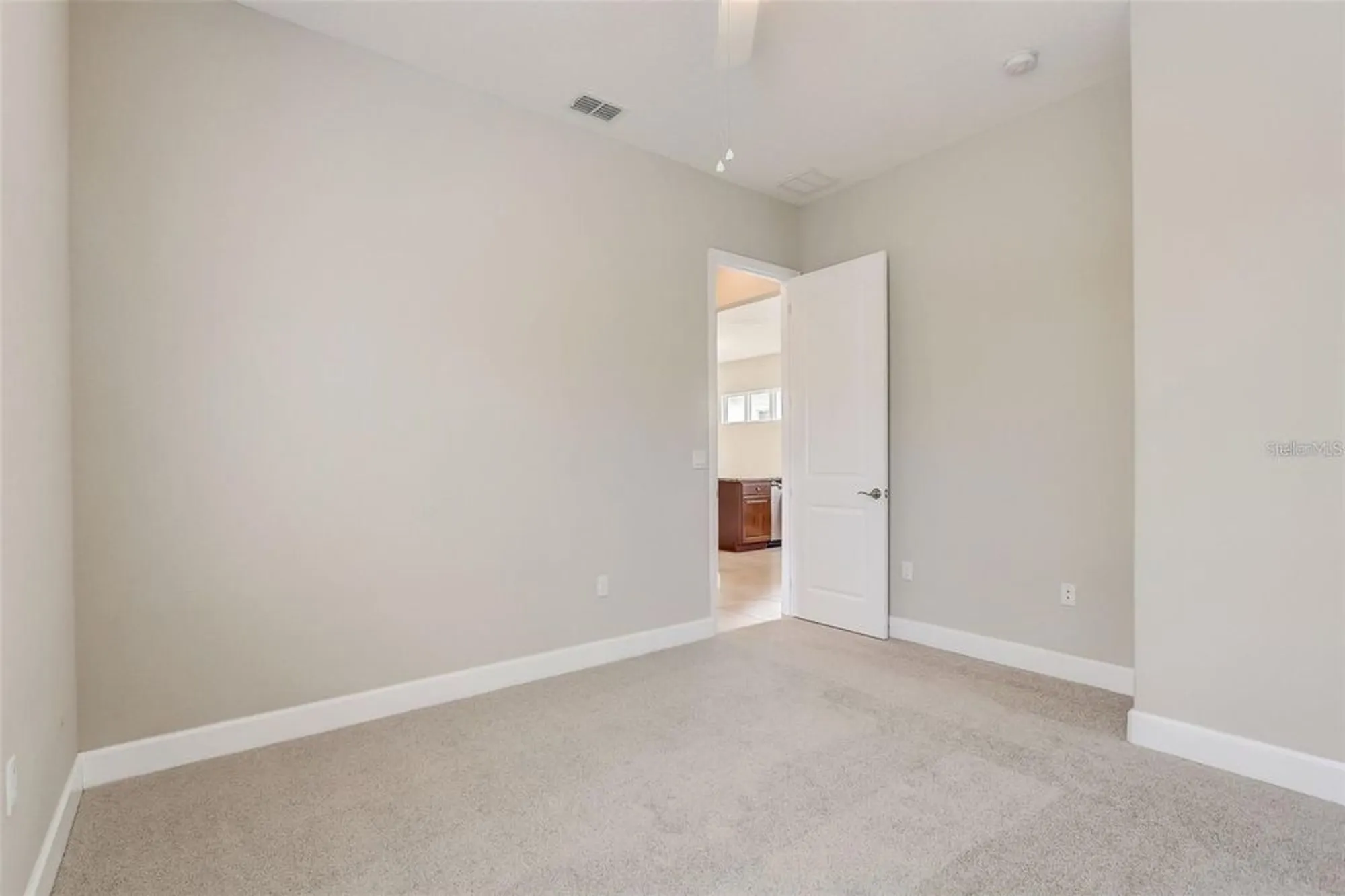 Property Slideshow image 14 of 22 | 430 cypress hills way, Deland, FL, 32724