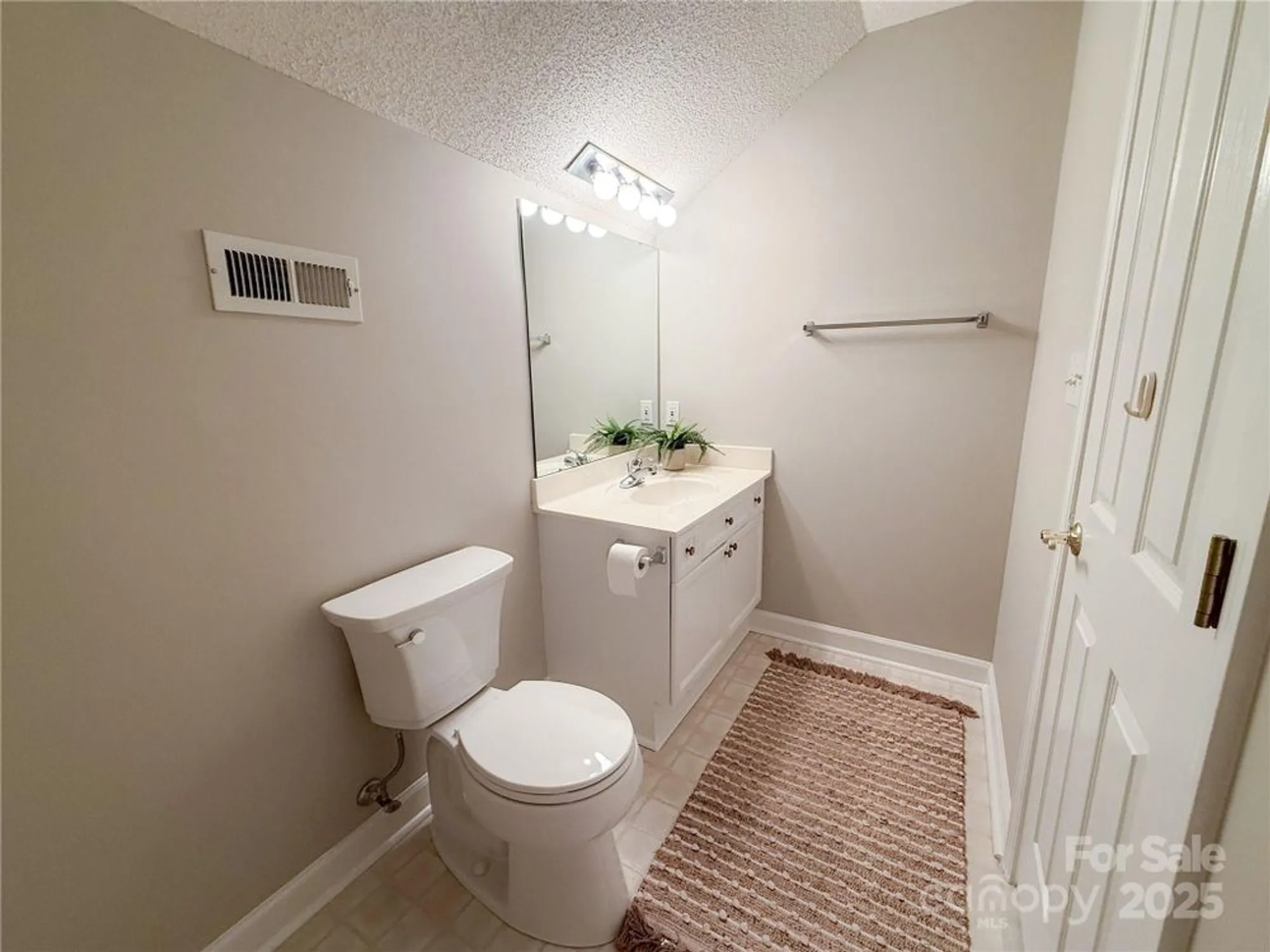 Property Slideshow image 19 of 26 | 119 ashwood ln, Mooresville, NC, 28117