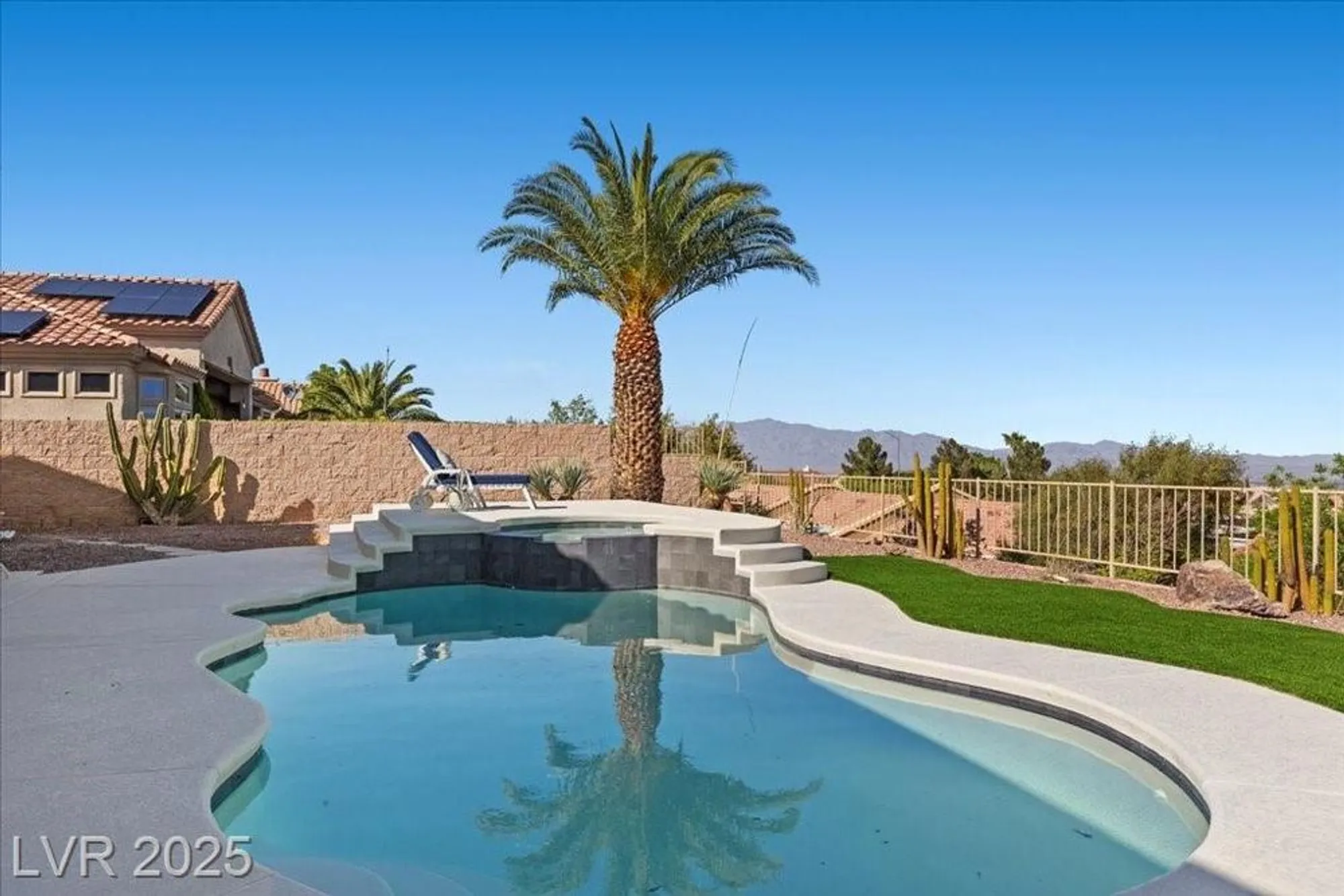 Property Slideshow image 56 of 78 | 2508 faiss dr, Las Vegas, NV, 89134