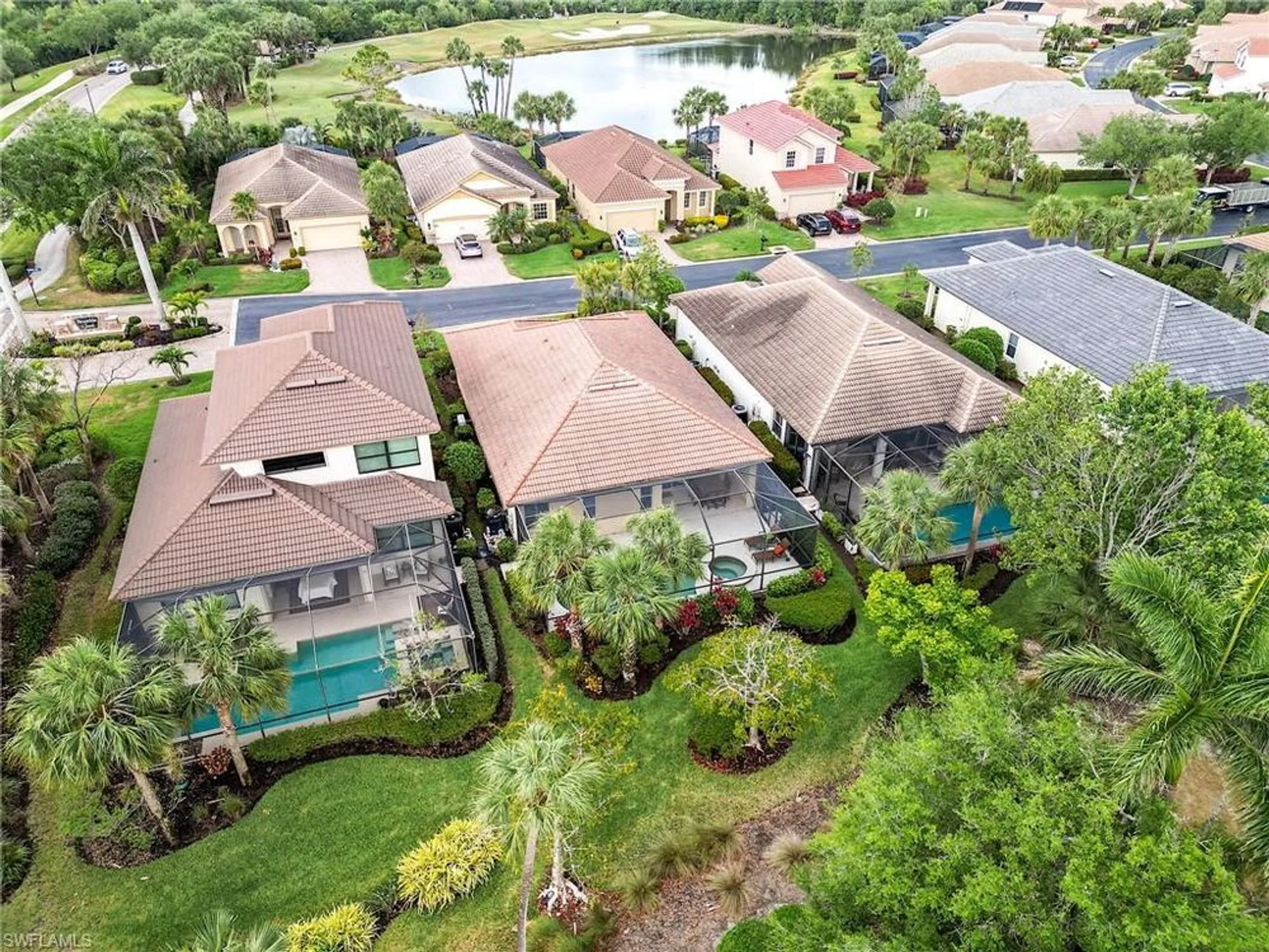 Property Slideshow image 9 of 38 | 3180 bramble cove ct, Fort Myers, FL, 33905