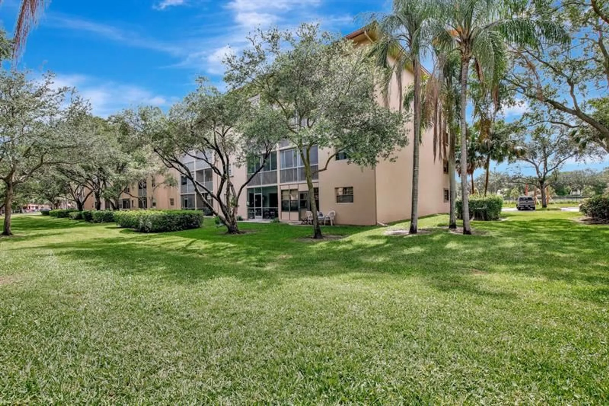Property Slideshow image 30 of 35 | 1200 sw 124th ter 404 o, Pembroke Pines, FL, 33027