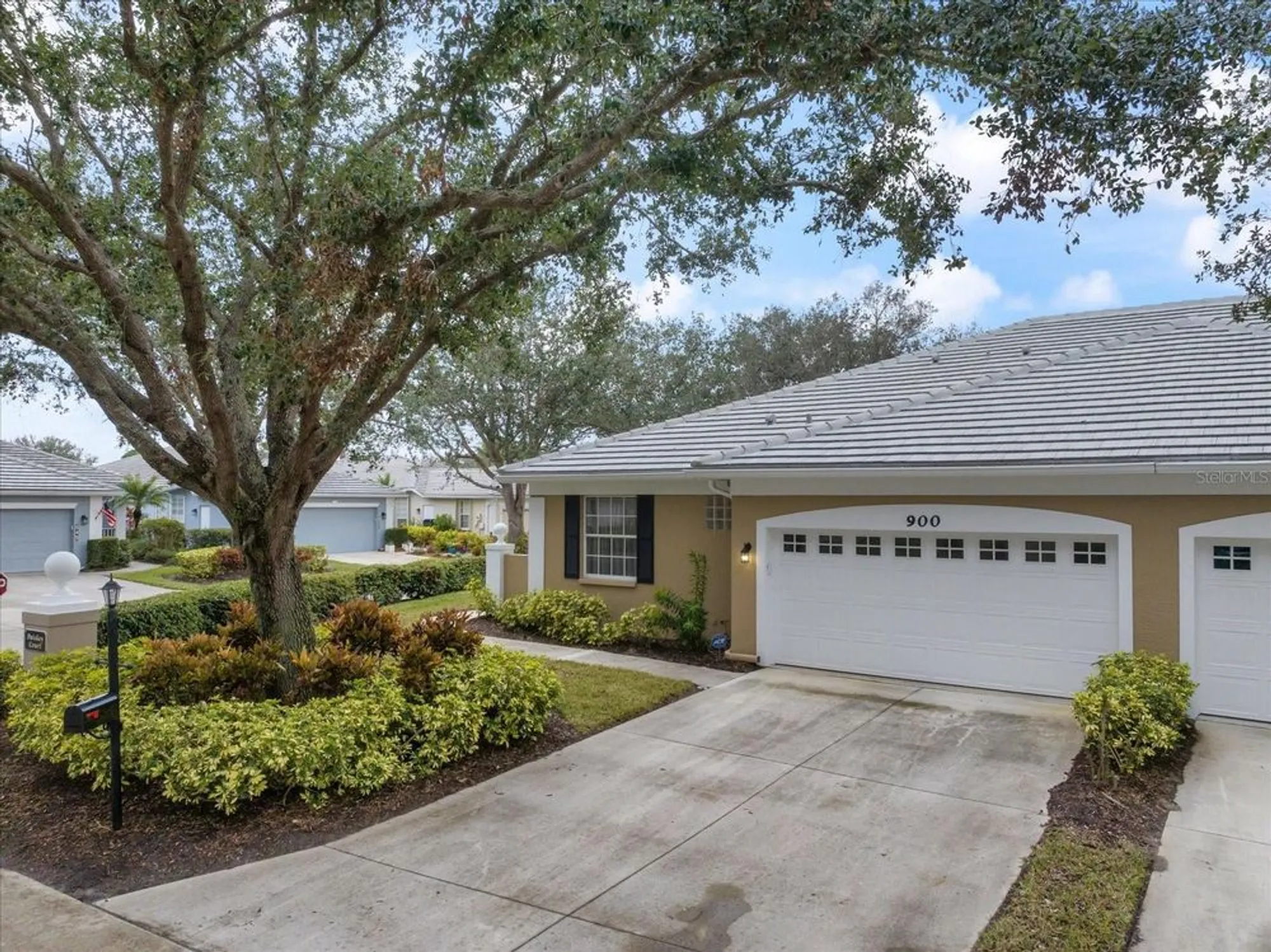 Property Slideshow image 23 of 40 | 900 paisley ct 1, Venice, FL, 34293