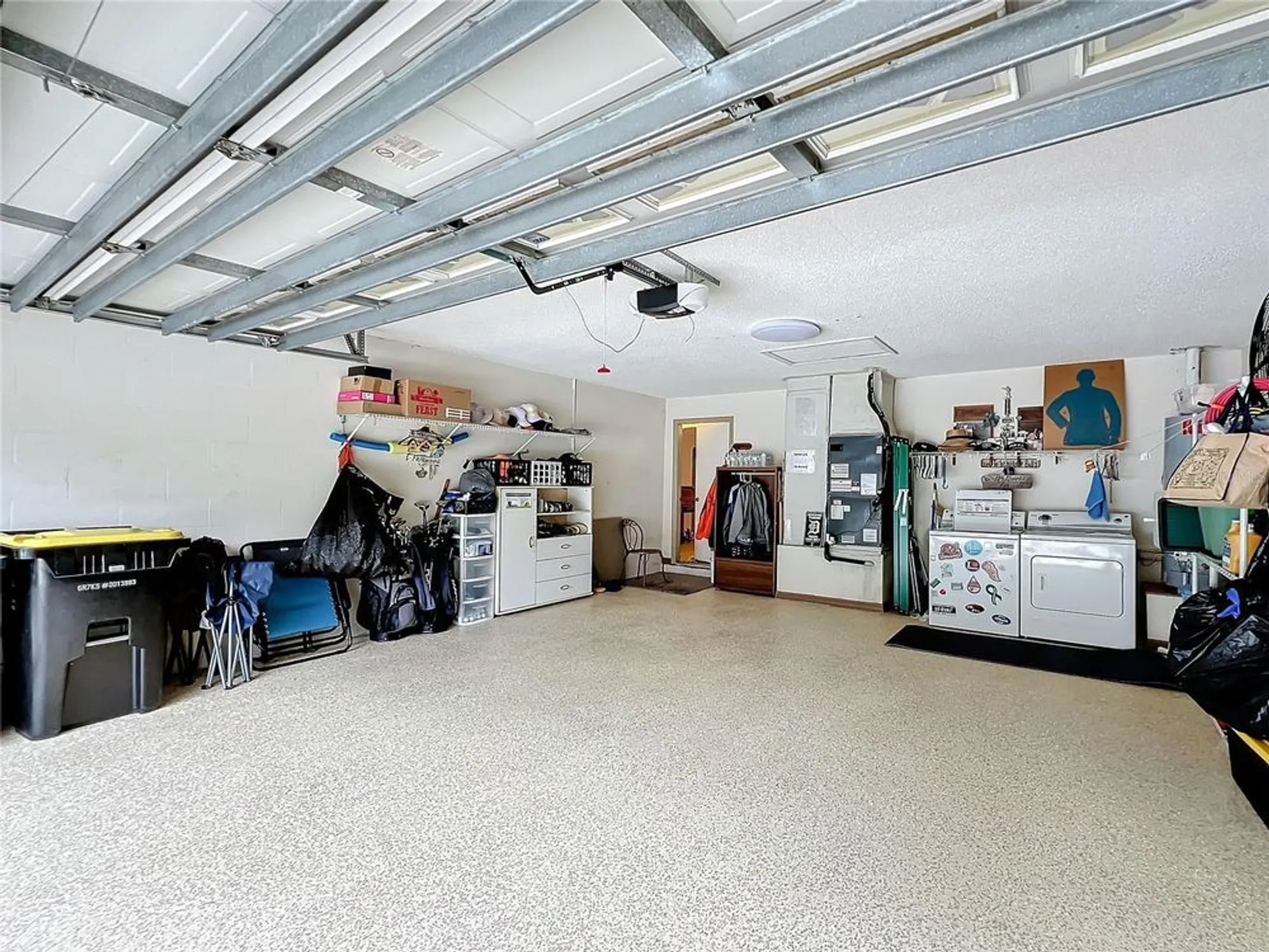 Property Slideshow image 20 of 27 | 2206 silver lakes dr, Lakeland, FL, 33810