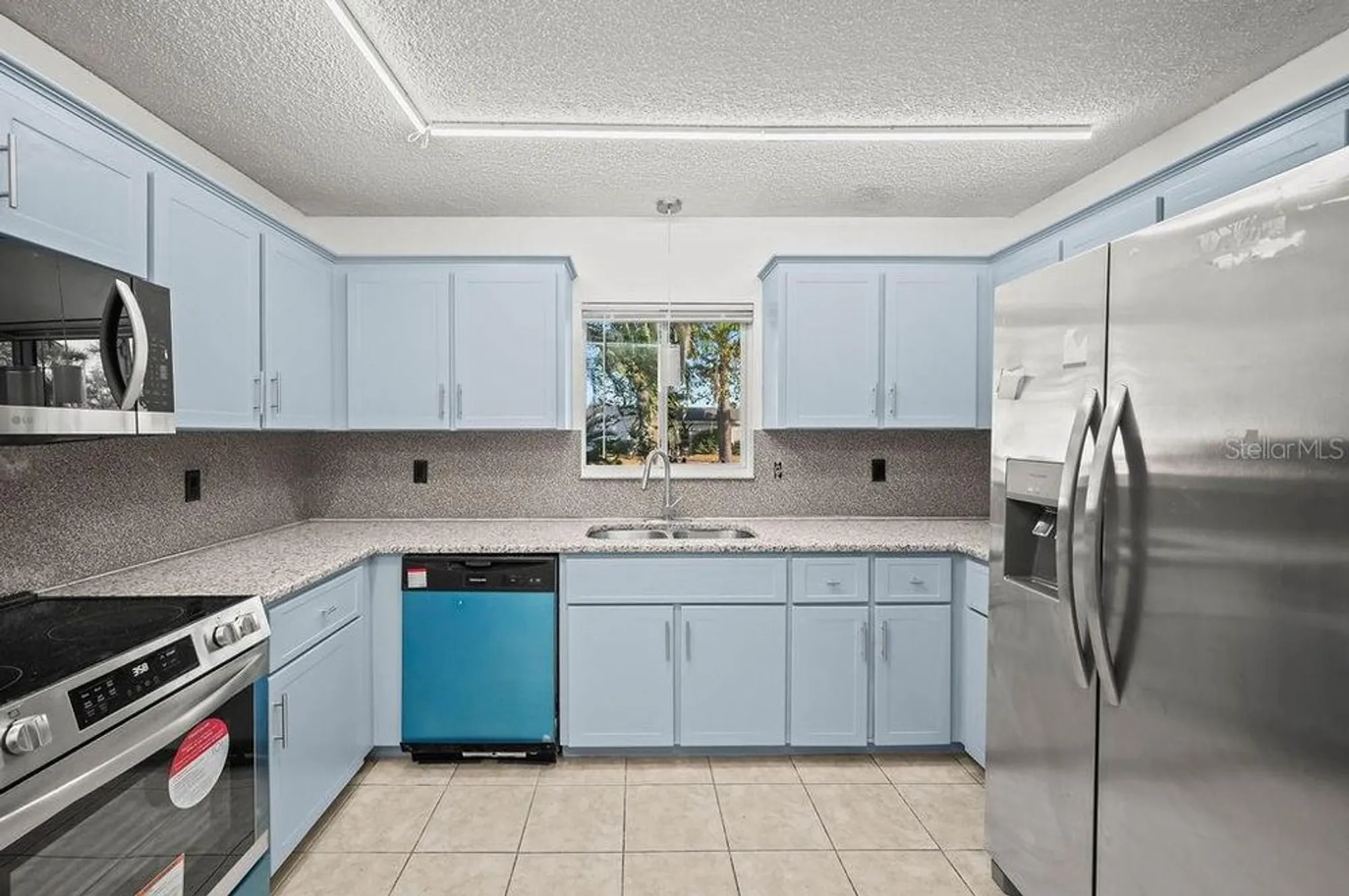 Property Slideshow image 6 of 25 | 10337 se 176th st, Summerfield, FL, 34491