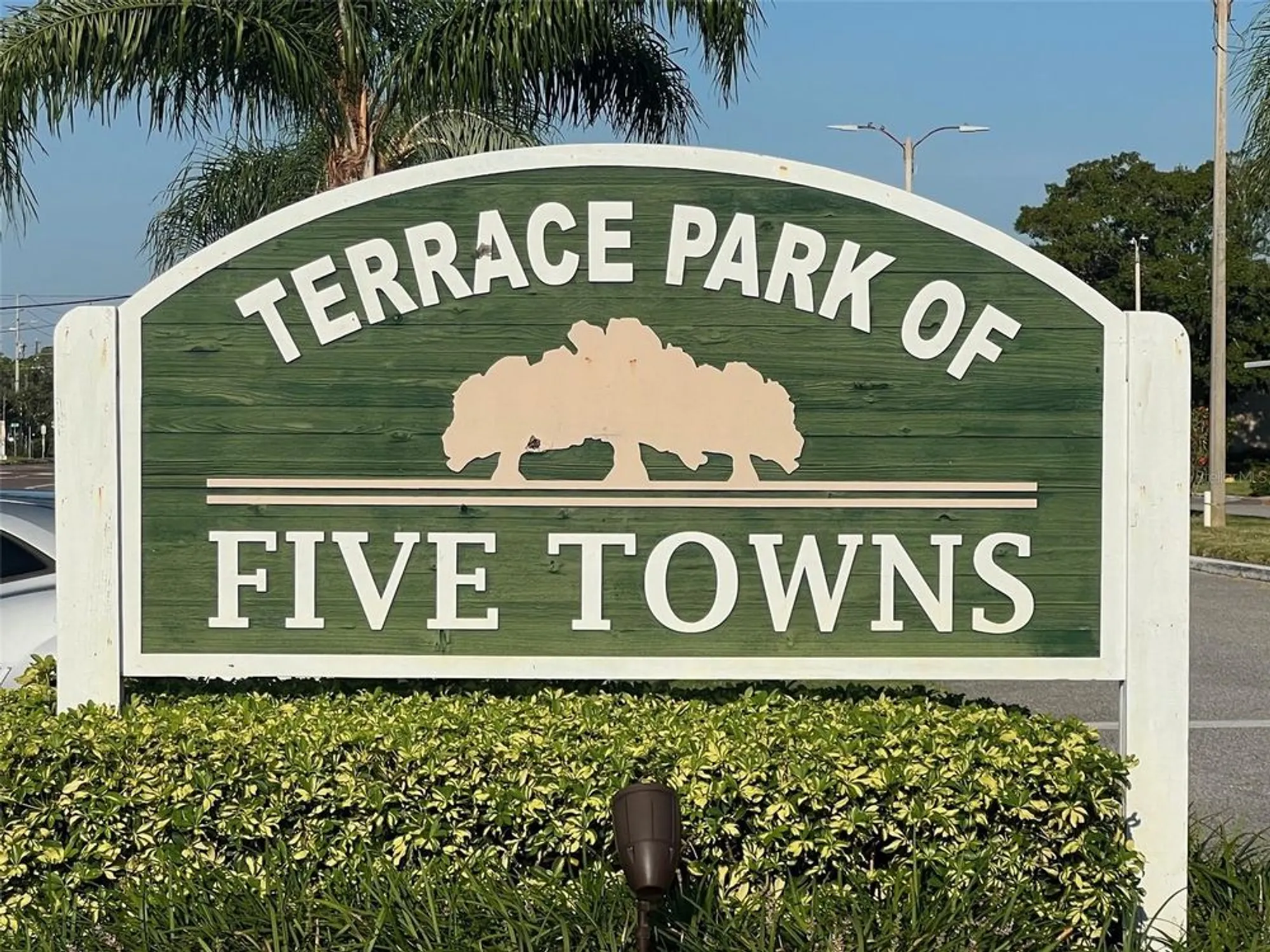 Property Slideshow image 2 of 30 | 7941 58th ave n unit 106, St Petersburg, FL, 33709