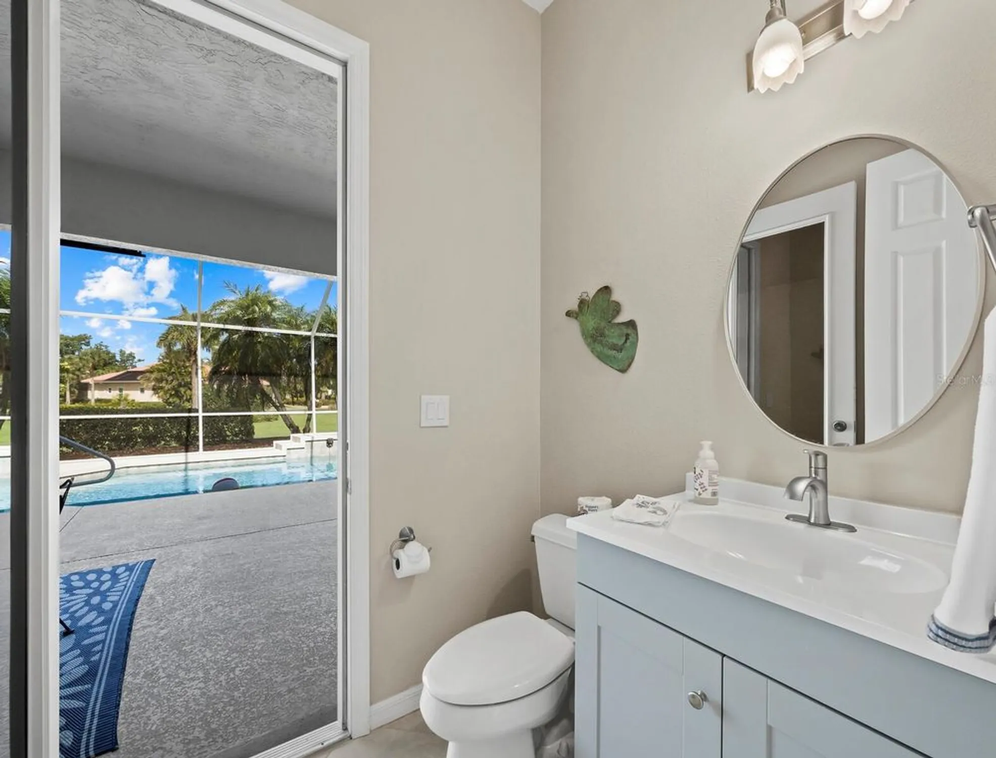 Property Slideshow image 15 of 60 | 6643 butlers crest dr, Bradenton, FL, 34203