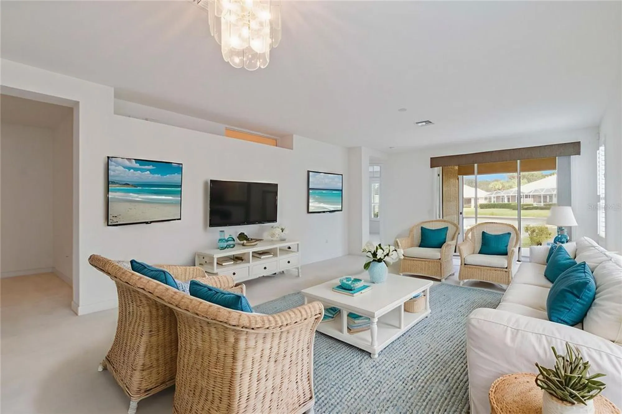 Property Slideshow image 5 of 51 | 4939 lakescene pl, Sarasota, FL, 34243