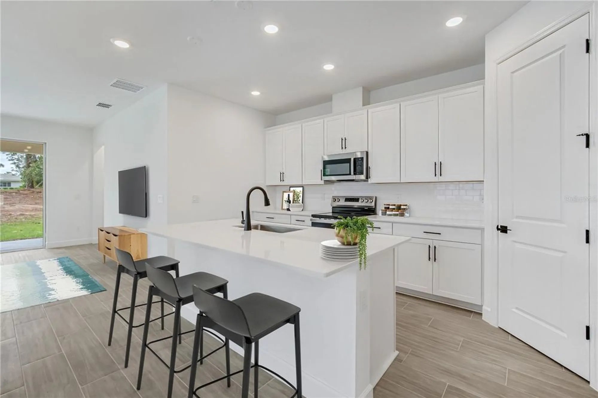 Property Slideshow image 11 of 47 | 9157 players dr, Weeki Wachee, FL, 34613