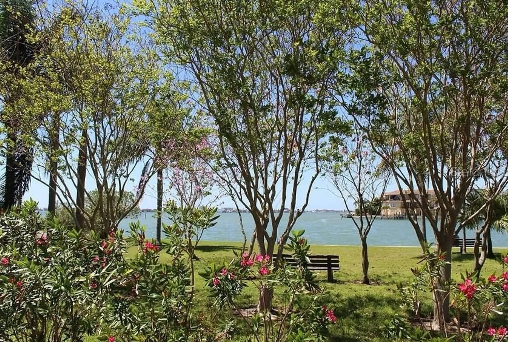 Property Slideshow image 25 of 39 | 6075 shore blvd 215, Gulfport, FL, 33707