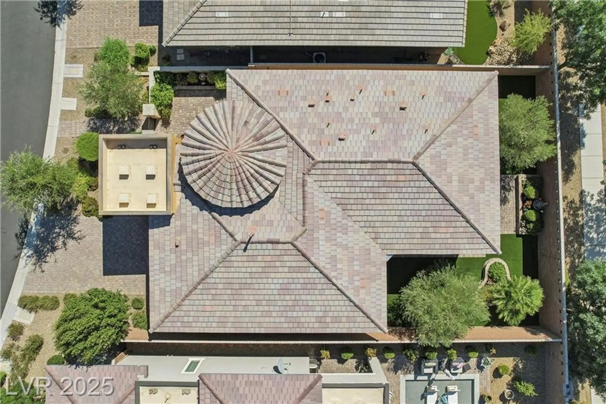 Property Slideshow image 42 of 87 | 10057 regency canyon way, Las Vegas, NV, 89148