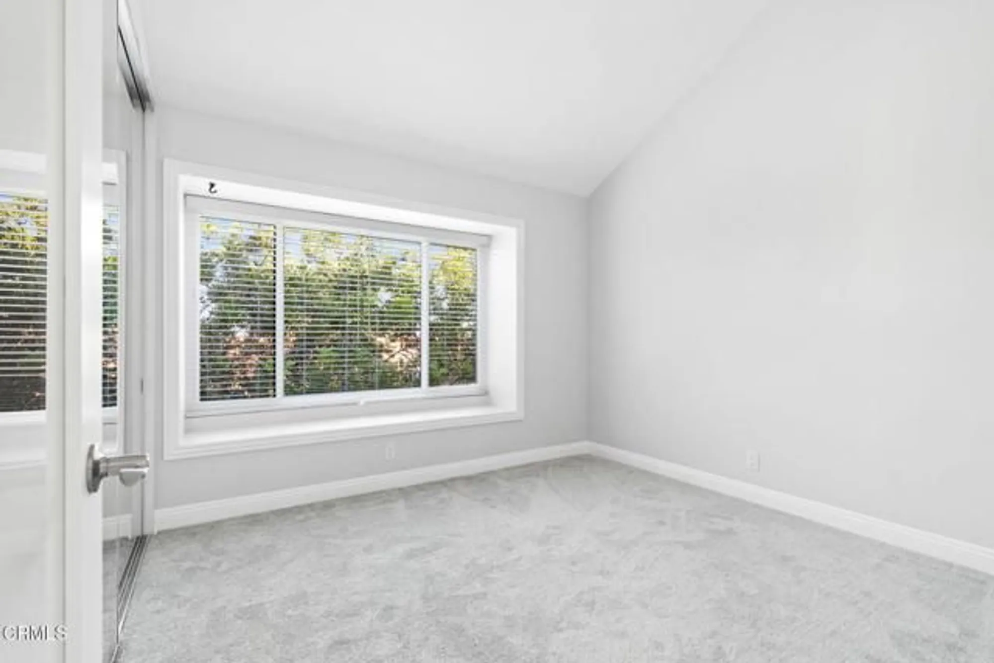 Property Slideshow image 35 of 53 | 2151 martinique ln, Oxnard, CA, 93035