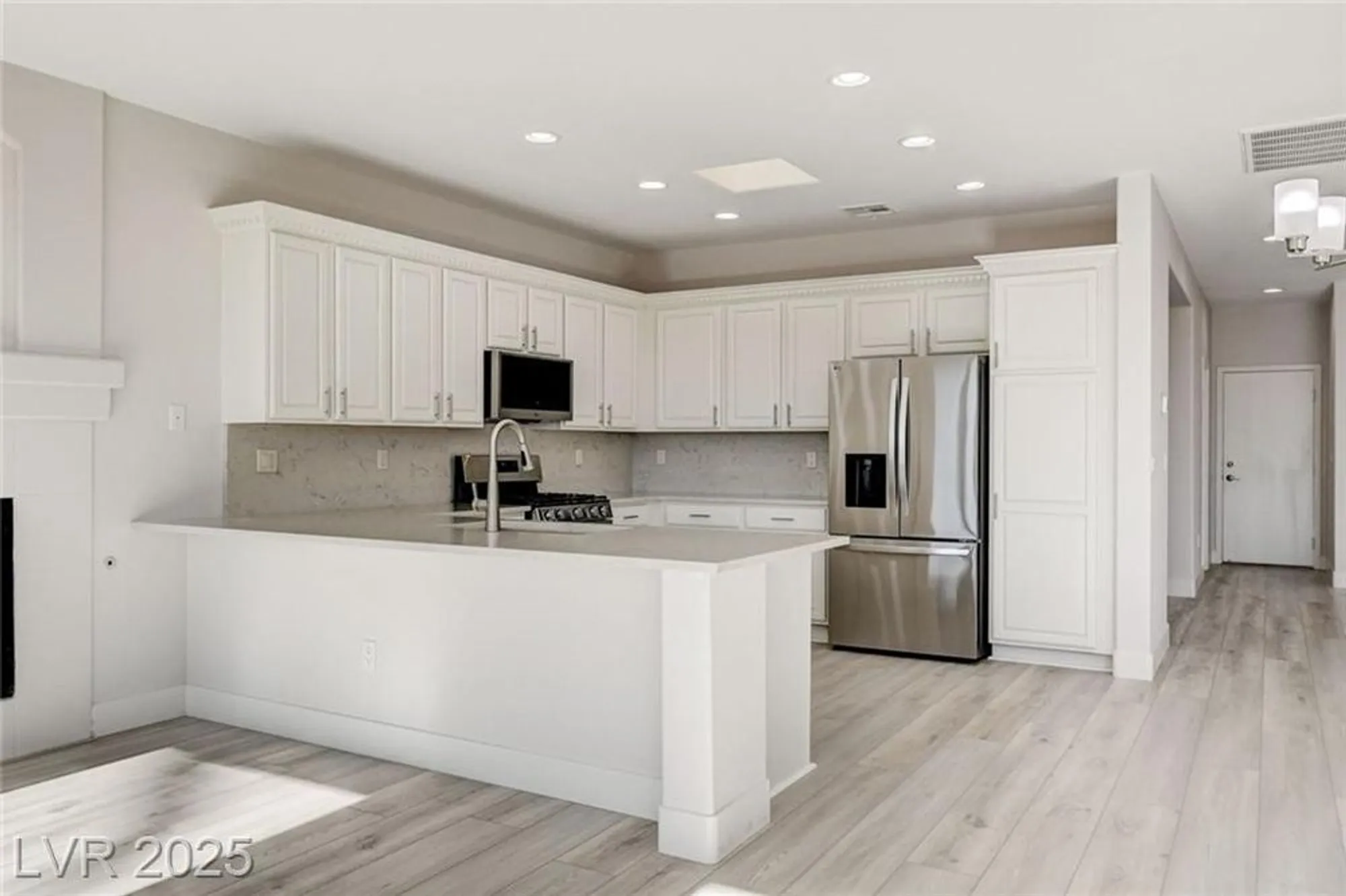 Property Slideshow image 23 of 57 | 10623 riva de fiore ave, Las Vegas, NV, 89135