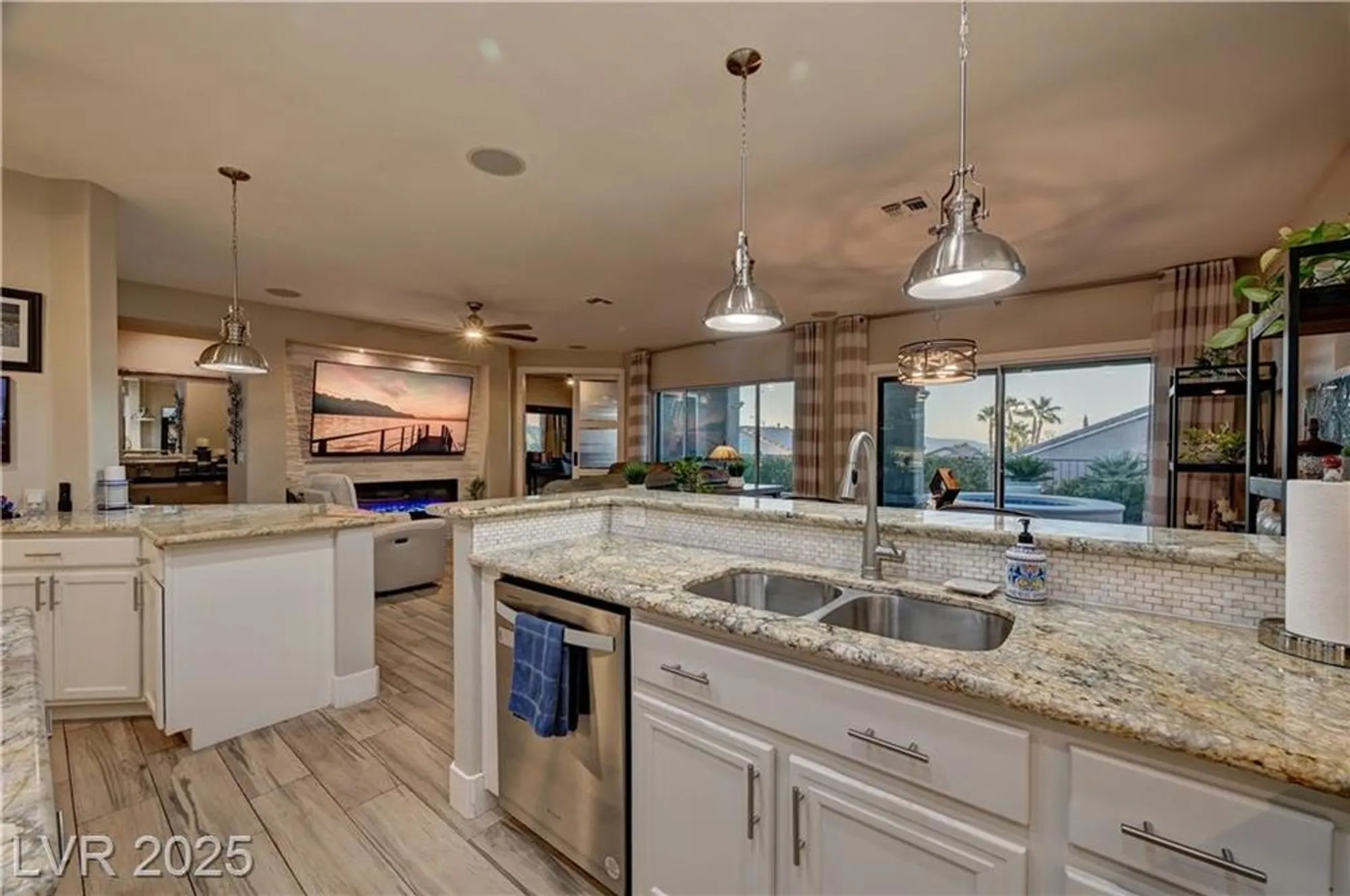 Property Slideshow image 21 of 50 | 3034 hickory valley rd, Henderson, NV, 89052
