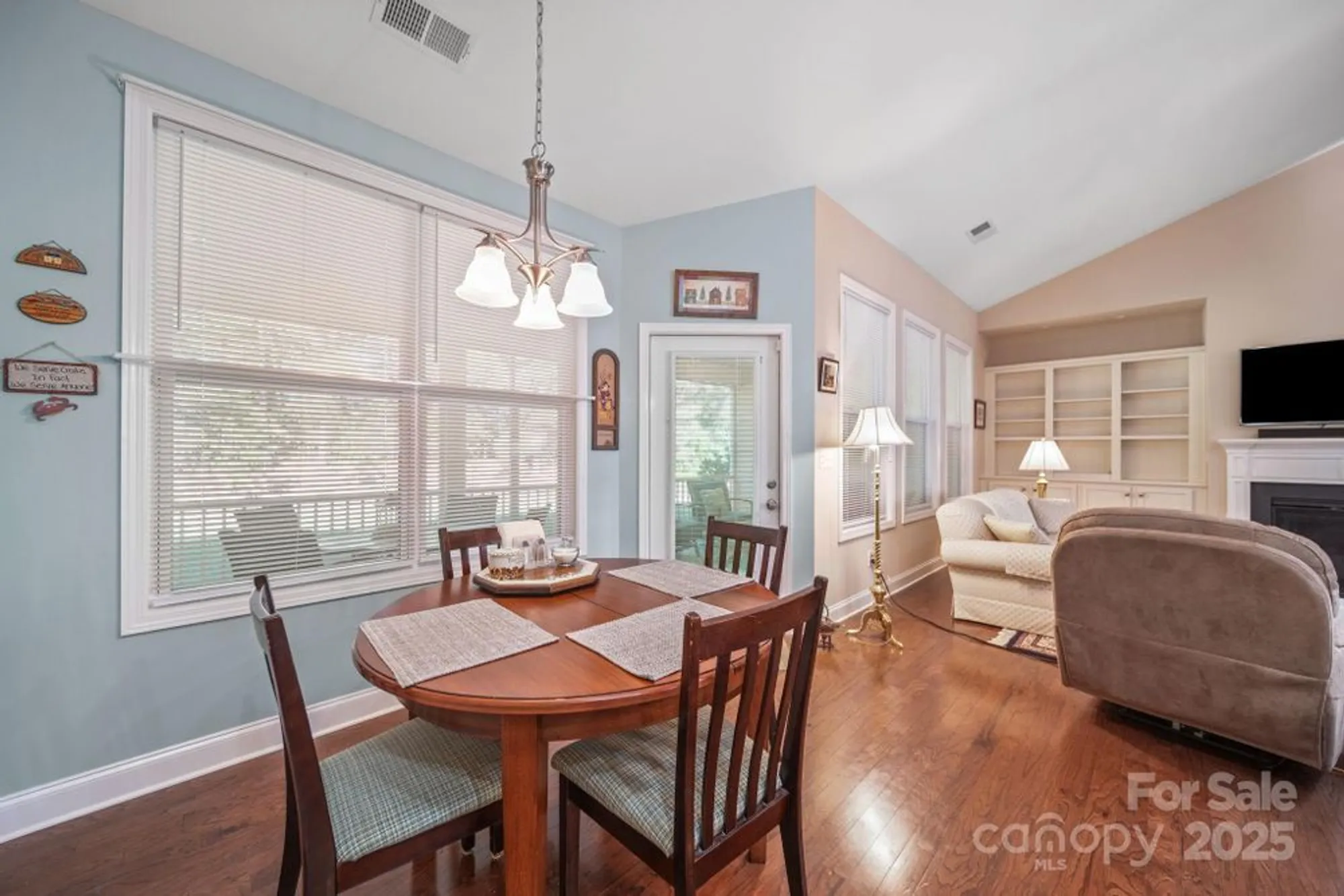 Property Slideshow image 18 of 47 | 5326 casper dr, Charlotte, NC, 28214