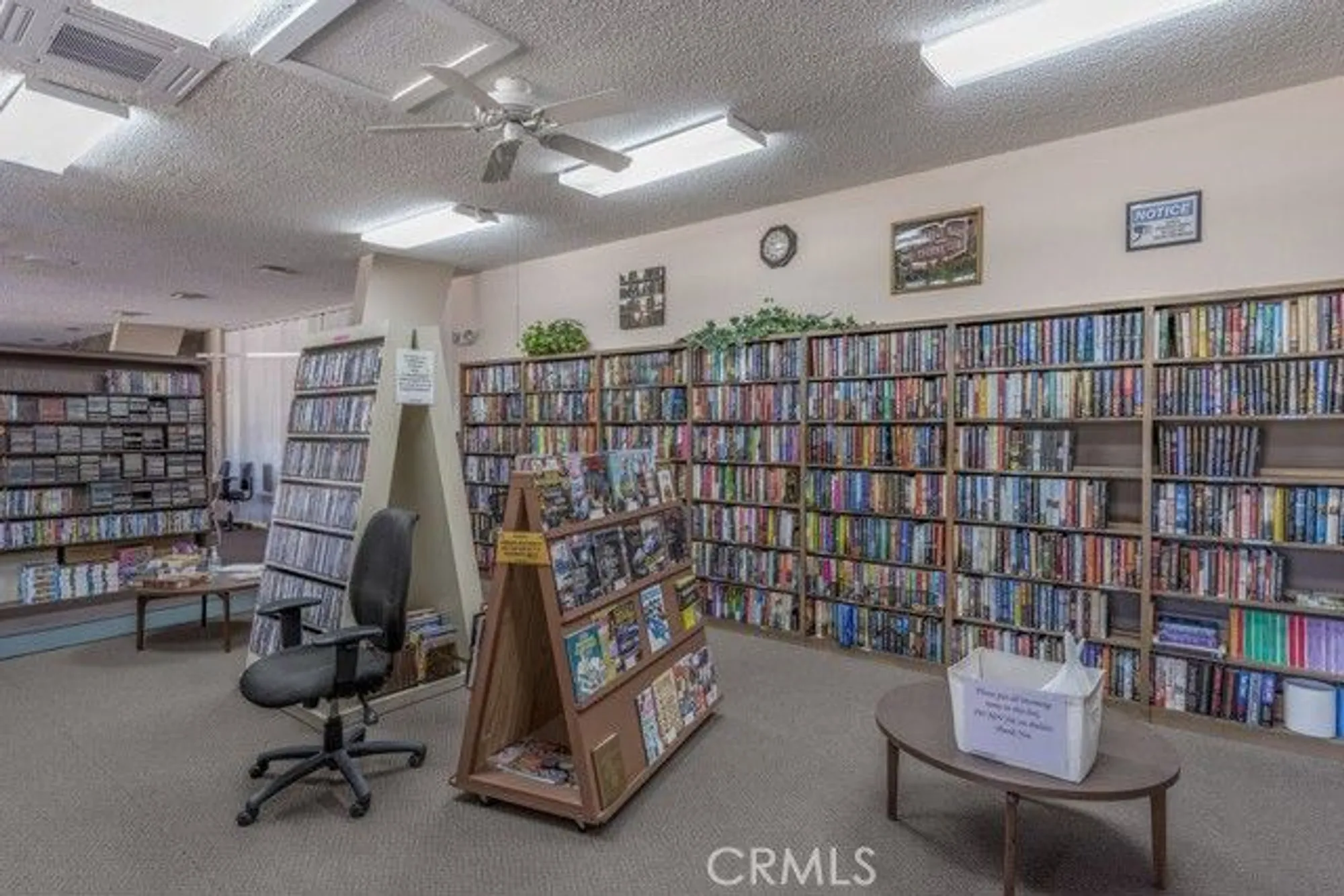 Property Slideshow image 23 of 35 | 18923 circle of friends, Newhall, CA, 91321