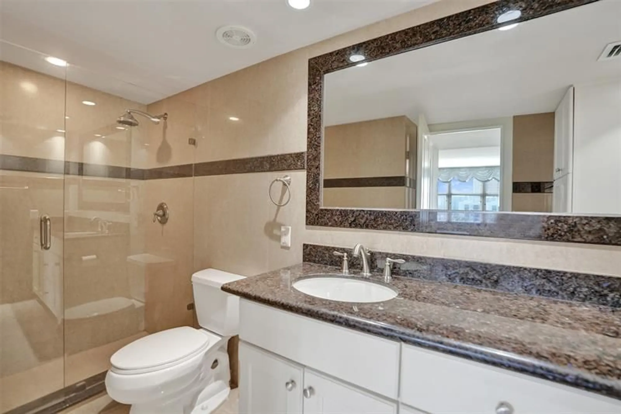Property Slideshow image 25 of 45 | 1012 n ocean blvd 711, Pompano Beach, FL, 33062