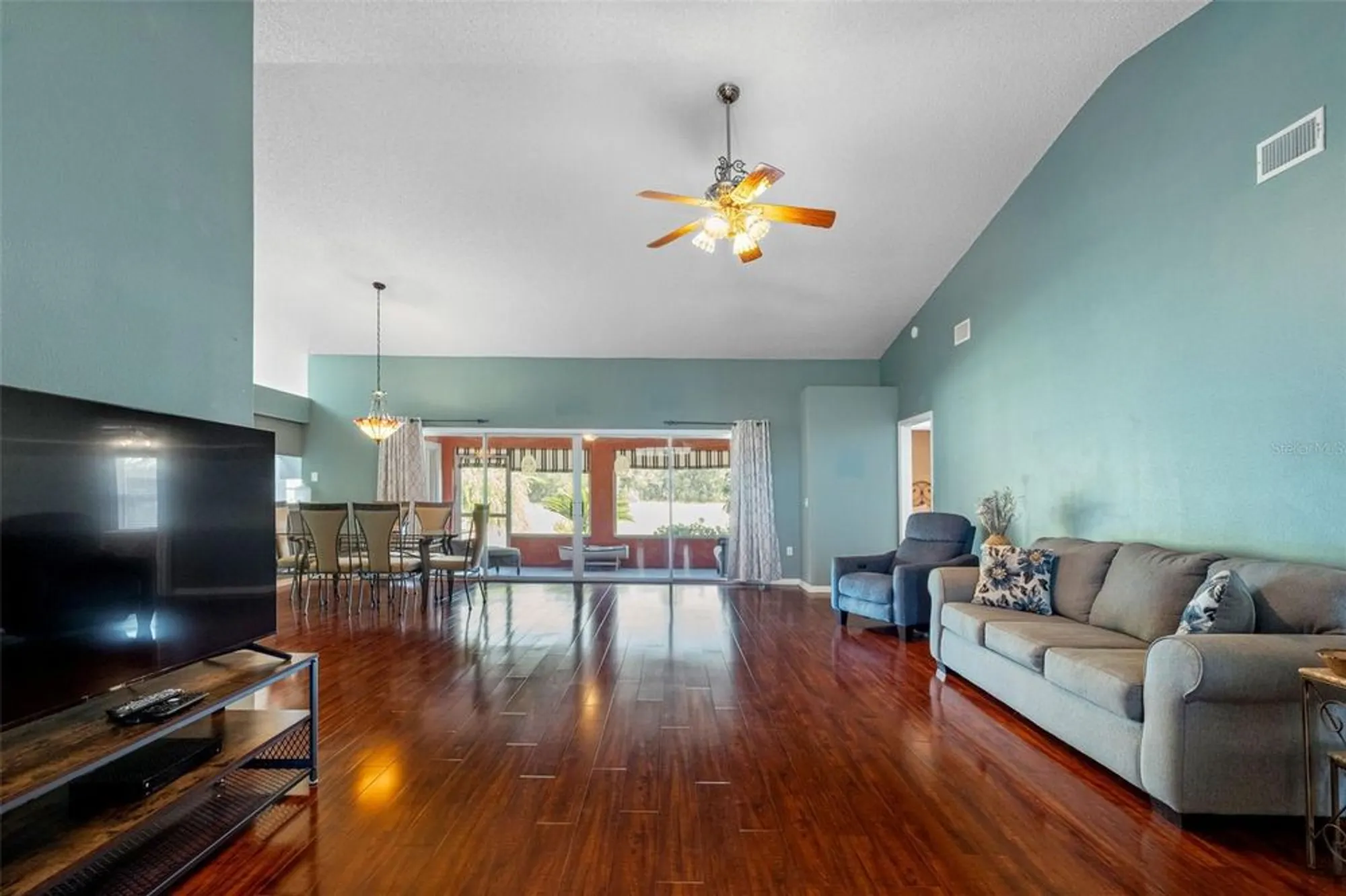 Property Slideshow image 14 of 51 | 18534 bent pine dr, Hudson, FL, 34667