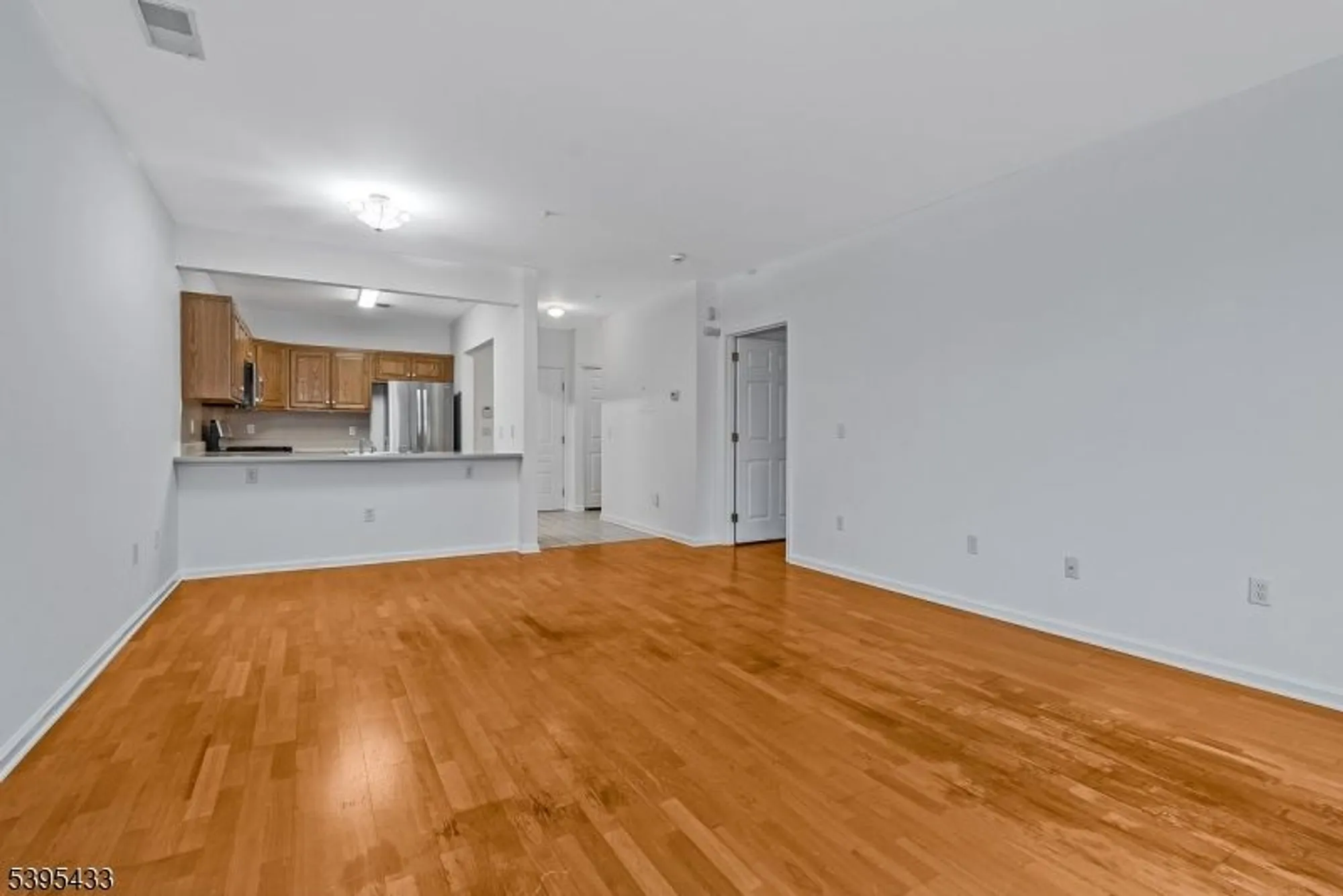 Property Slideshow image 12 of 42 | 202 cleveland ln, Rockaway Boro, NJ, 07866