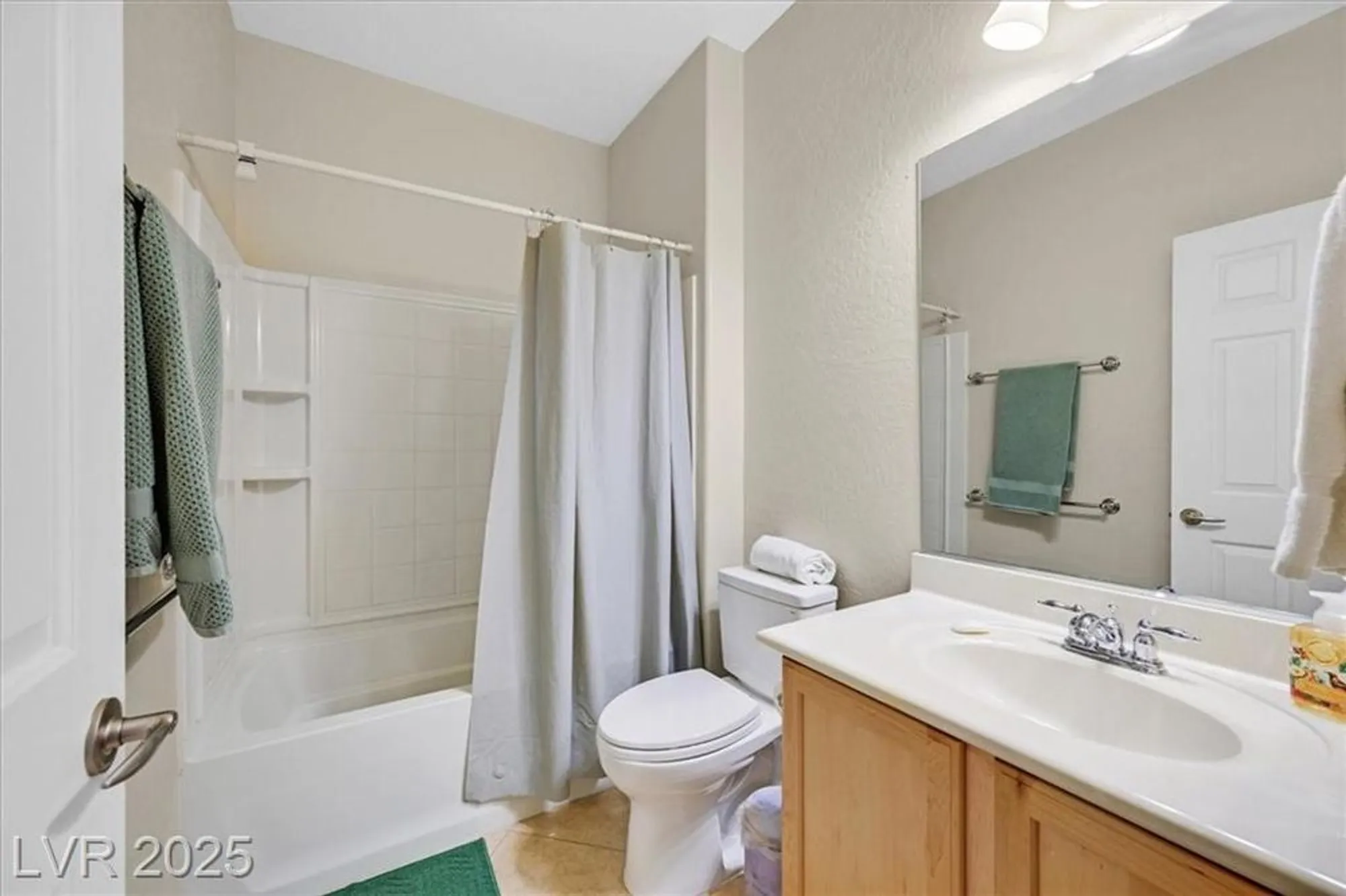 Property Slideshow image 22 of 37 | 6097 falconer ave, Las Vegas, NV, 89122