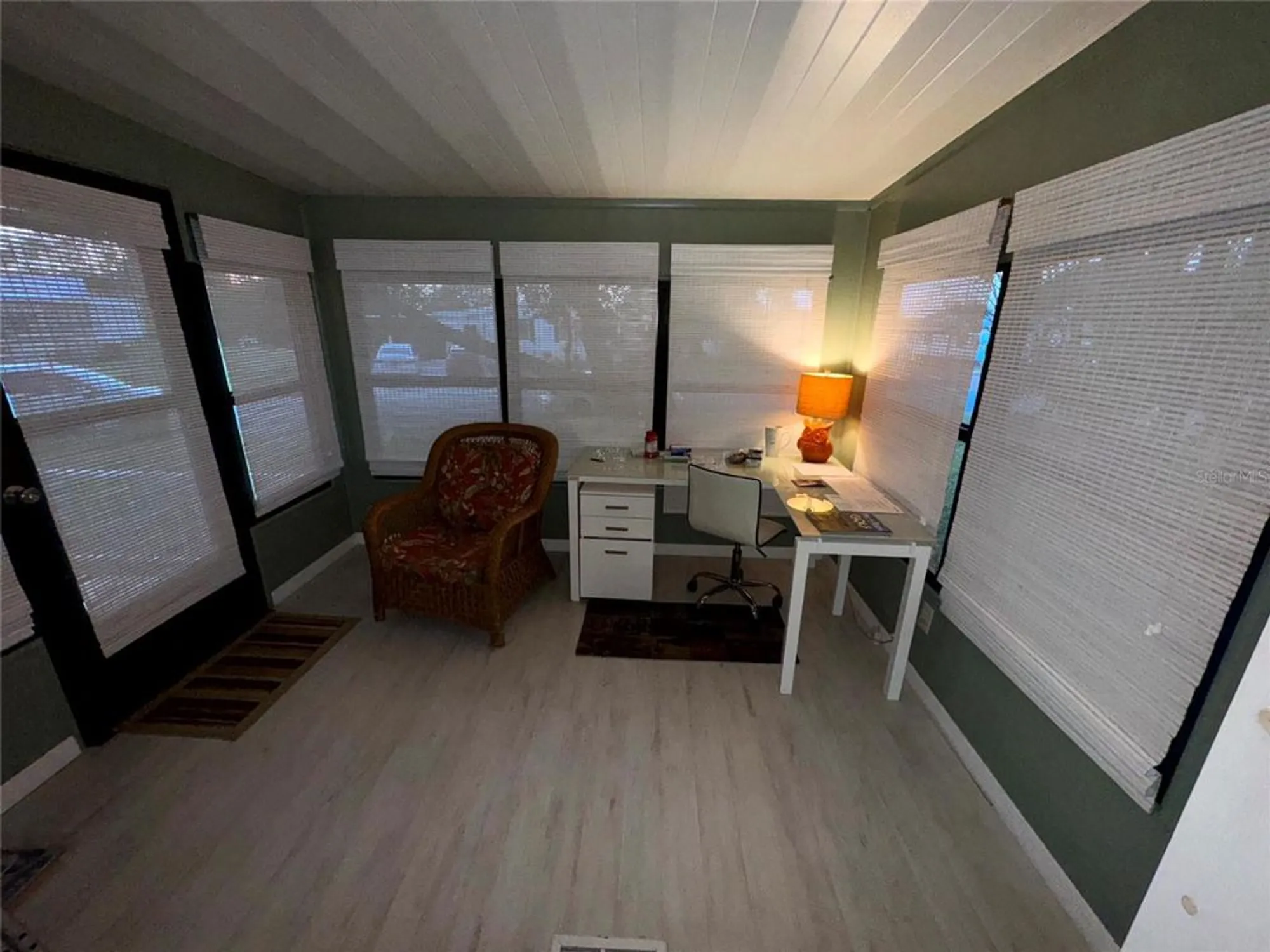 Property Slideshow image 9 of 49 | 813 saint andrews blvd, Lady Lake, FL, 32159