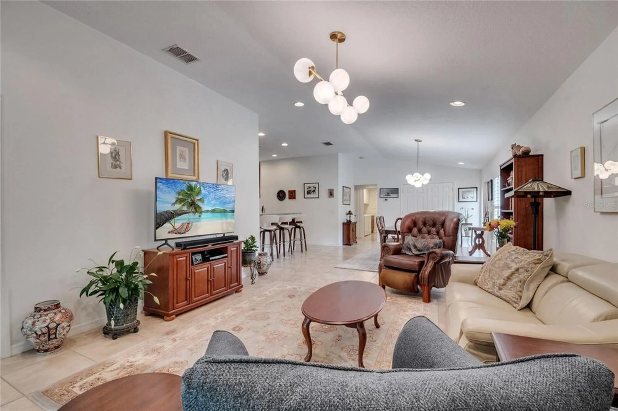 Property Slideshow image 16 of 53 | 11959 fiore dr, Orlando, FL, 32827