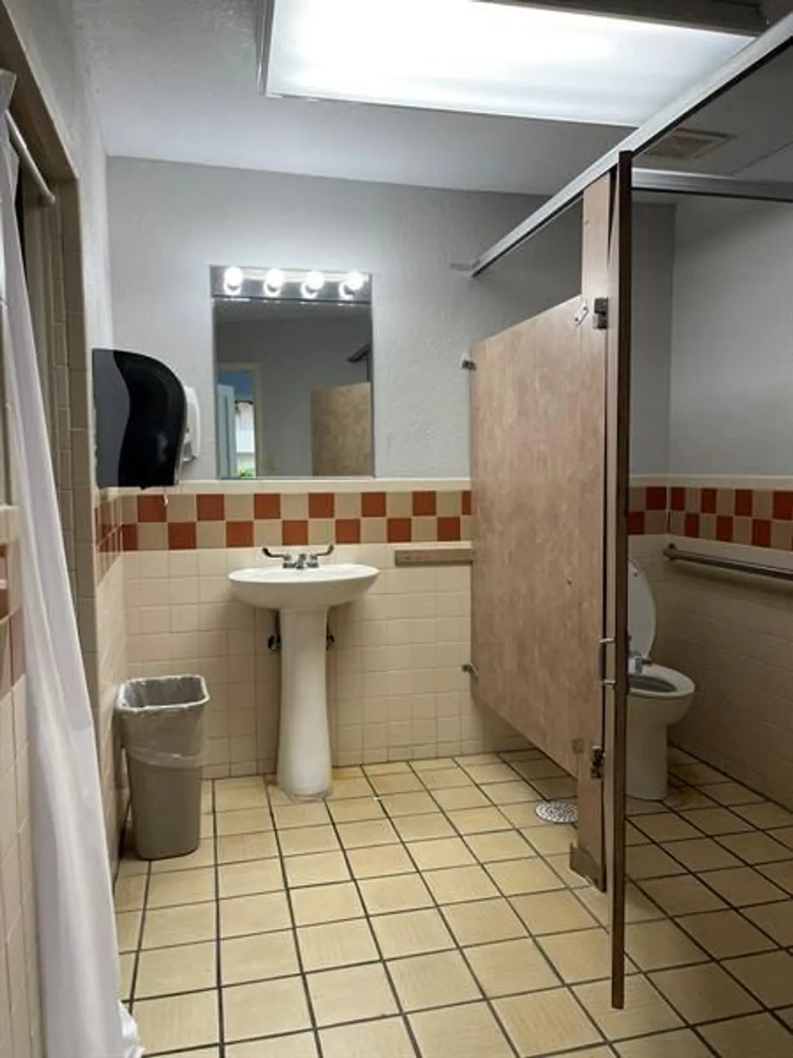 Property Slideshow image 61 of 99 | 361 s hollybrook dr 103, Pembroke Pines, FL, 33025