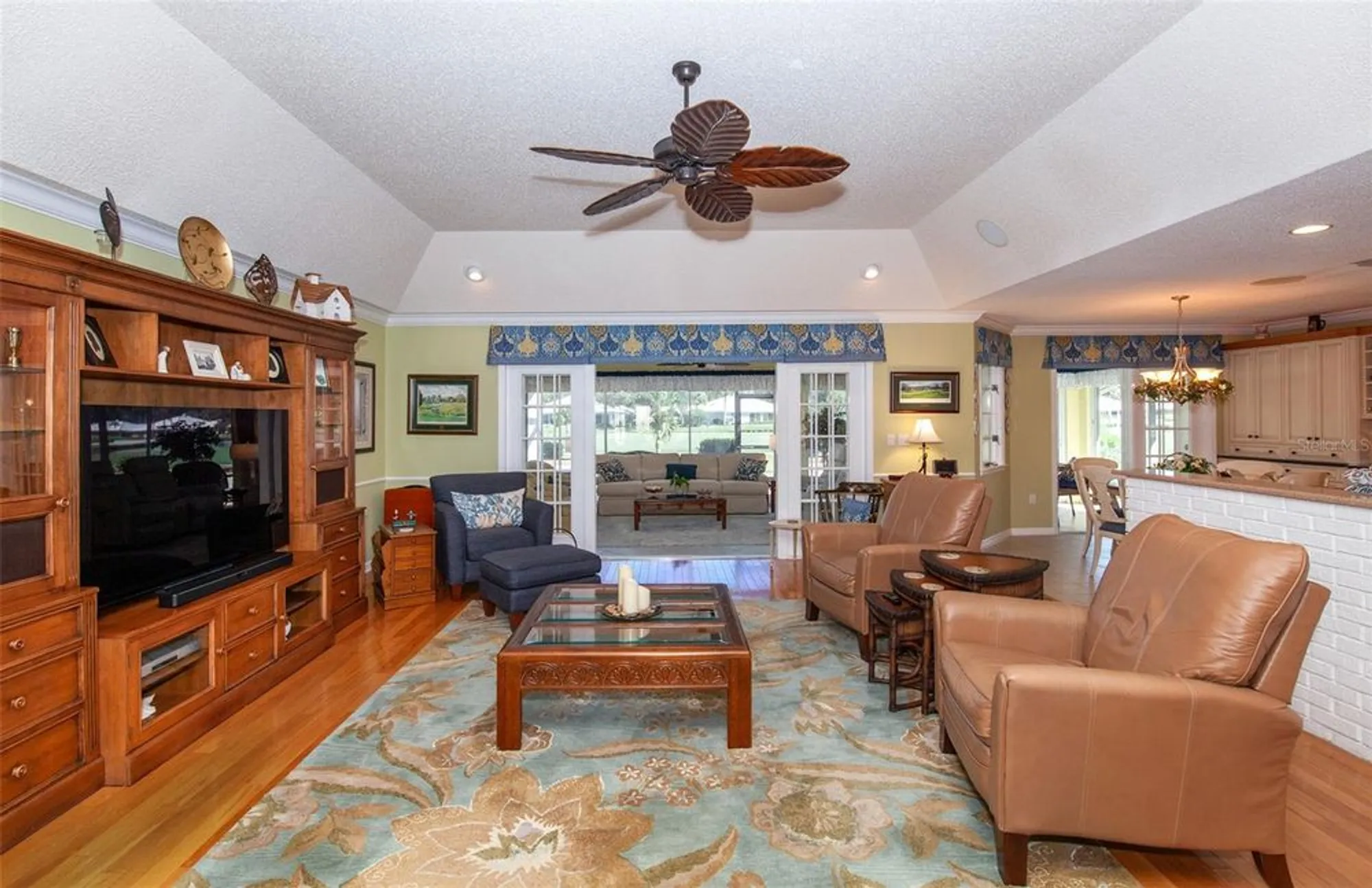 Property Slideshow image 18 of 77 | 810 carnoustie dr, Venice, FL, 34293