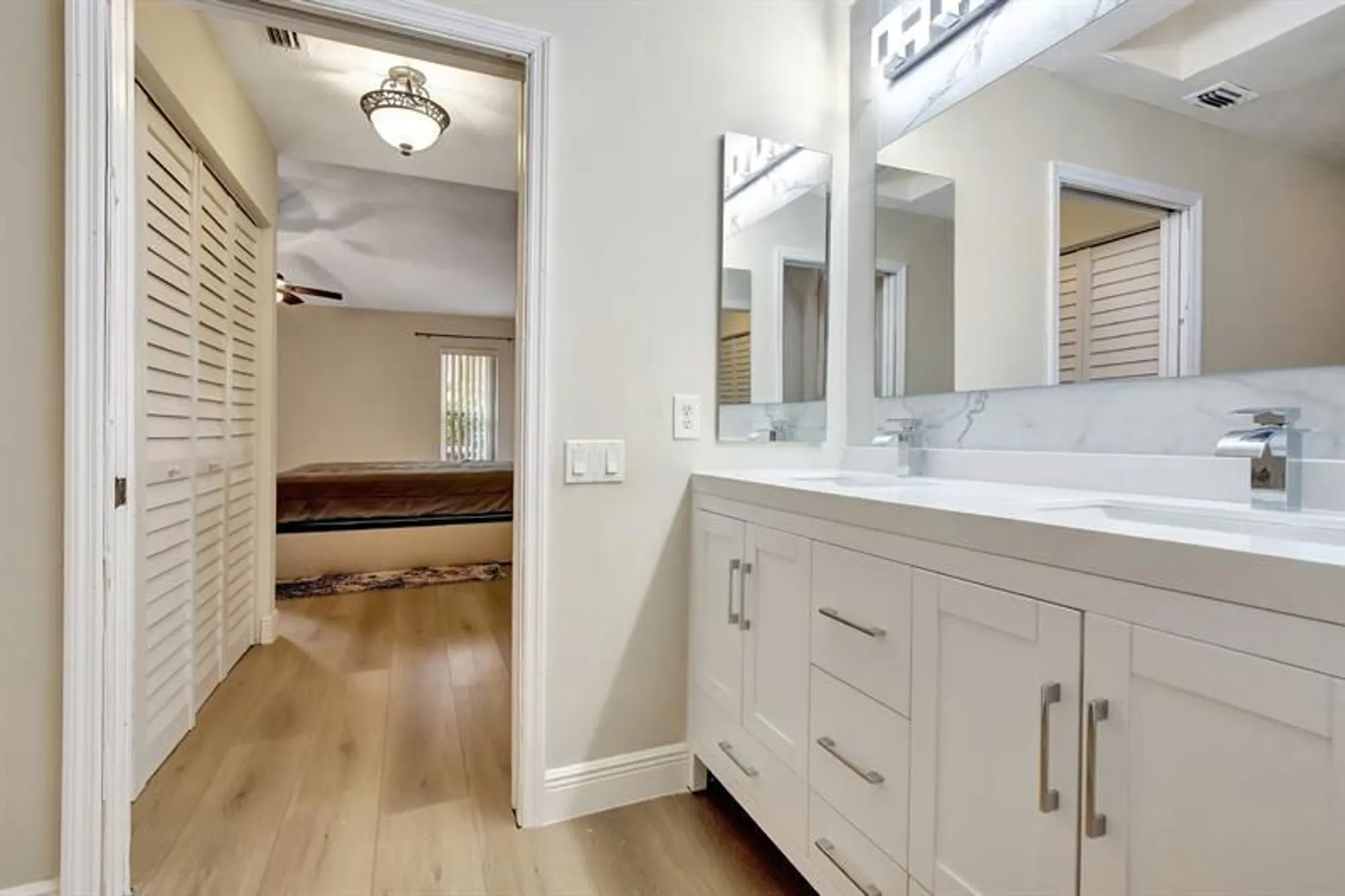 Property Slideshow image 27 of 41 | 9720 malvern dr, Tamarac, FL, 33321