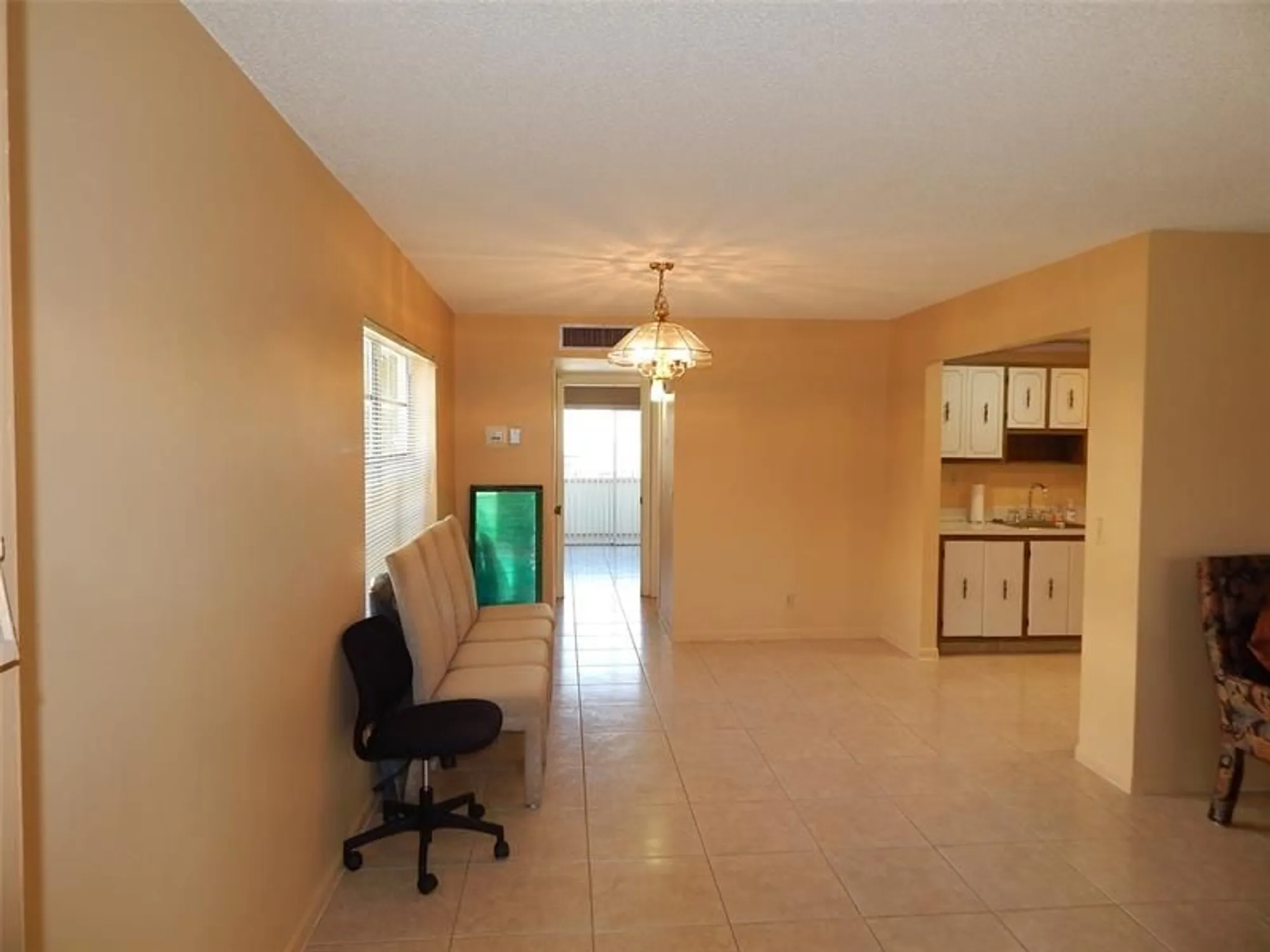 Property Slideshow image 6 of 50 | 393 capri i # 393, Delray Beach, FL, 33484