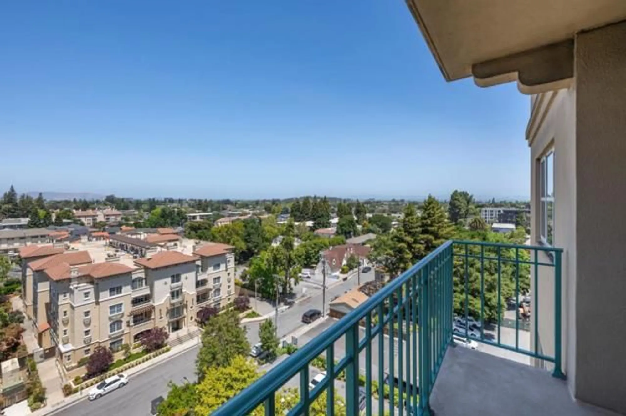Property Slideshow image 6 of 24 | 1 baldwin ave 903, San Mateo, CA, 94401