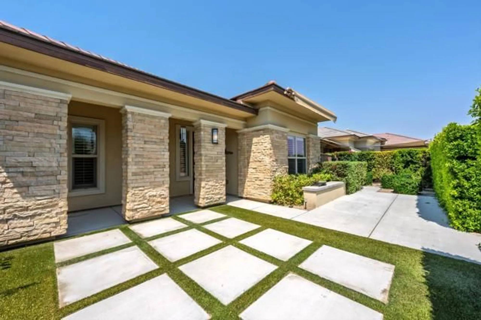 Property Slideshow image 6 of 35 | 82707 woodcreek ct, Indio, CA, 92201