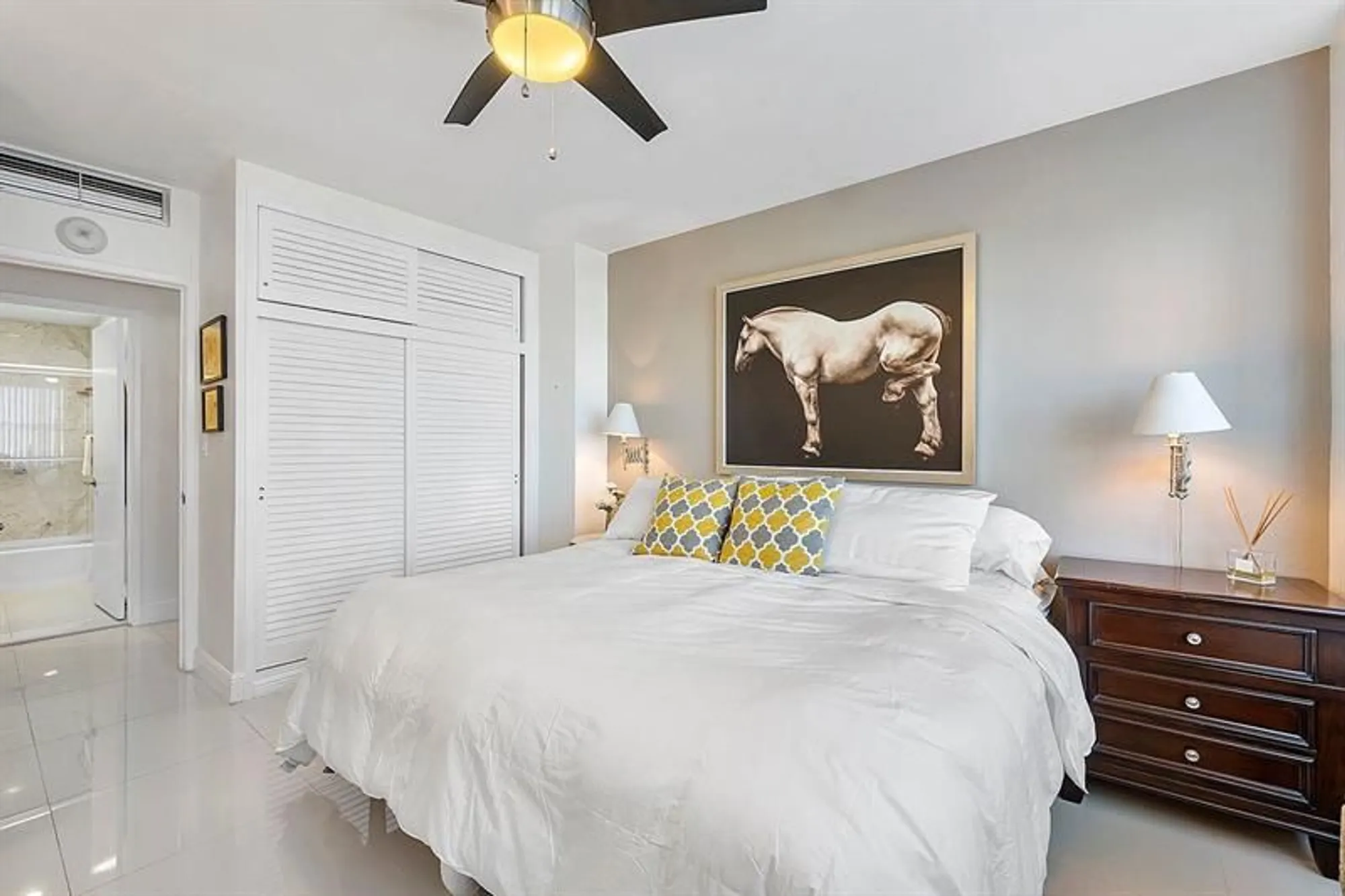 Property Slideshow image 20 of 53 | 3300 ne 36th st 303, Fort Lauderdale, FL, 33308