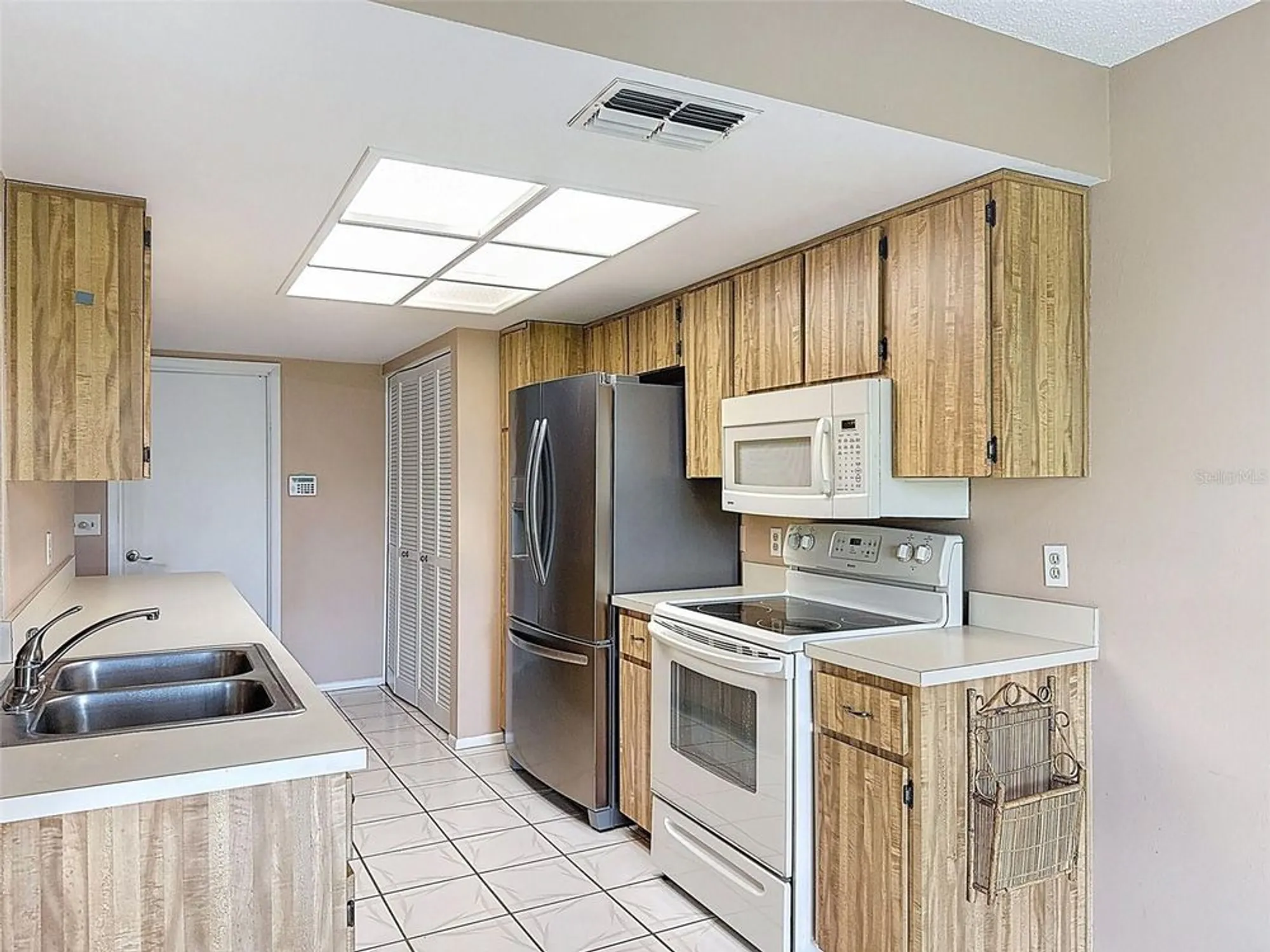 Property Slideshow image 17 of 48 | 11141 sandtrap dr # 11141, Port Richey, FL, 34668