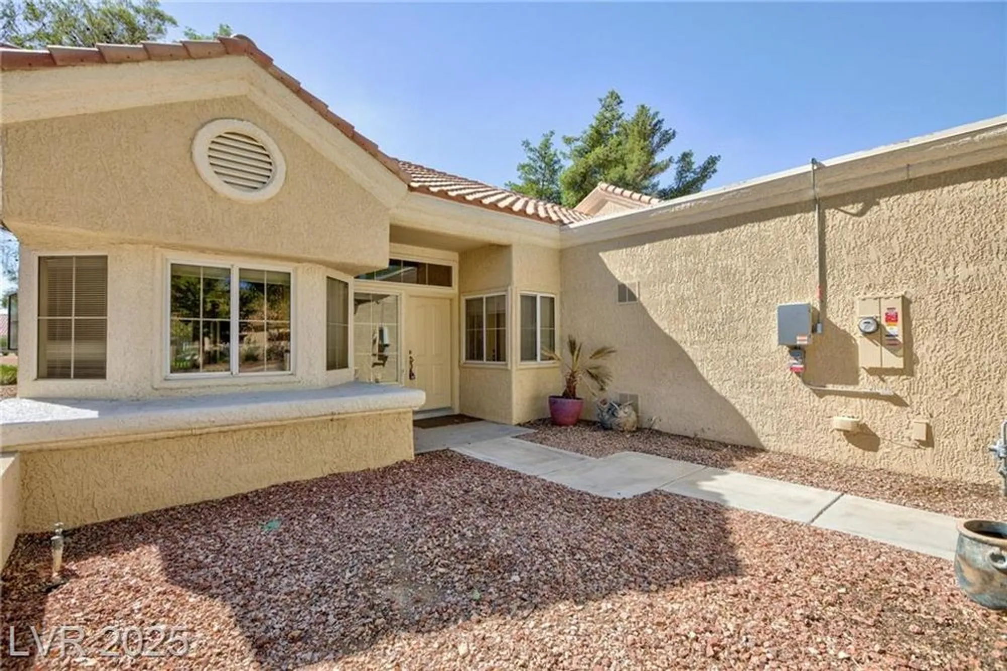 Property Slideshow image 5 of 39 | 8925 litchfield ave, Las Vegas, NV, 89134