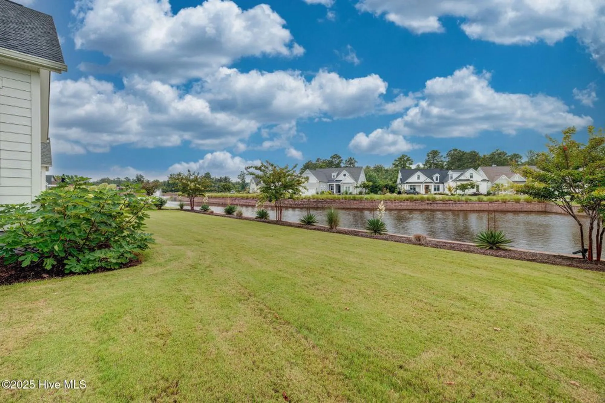 Property Slideshow image 3 of 100 | 5119 creswell dr, Leland, NC, 28451