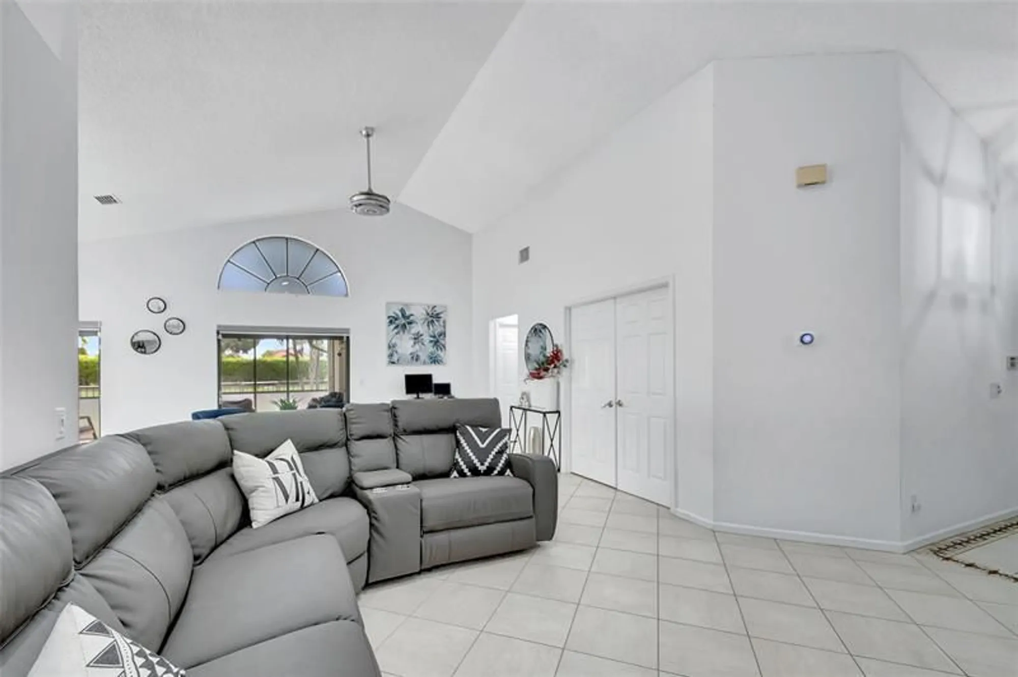 Property Slideshow image 10 of 18 | 8071 popash ct, Boynton Beach, FL, 33472