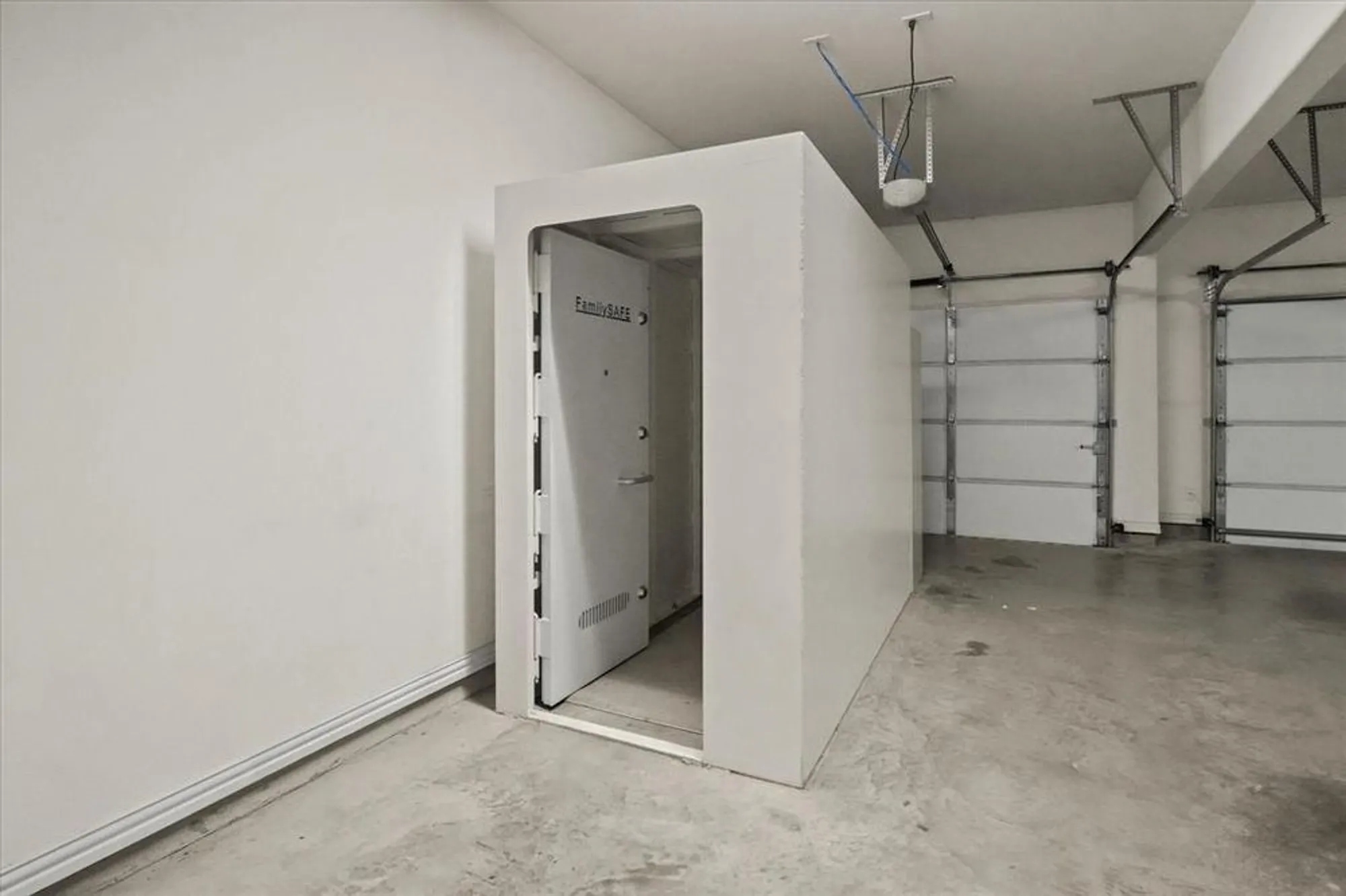 Property Slideshow image 28 of 40 | 8800 freeport dr, Denton, TX, 76207