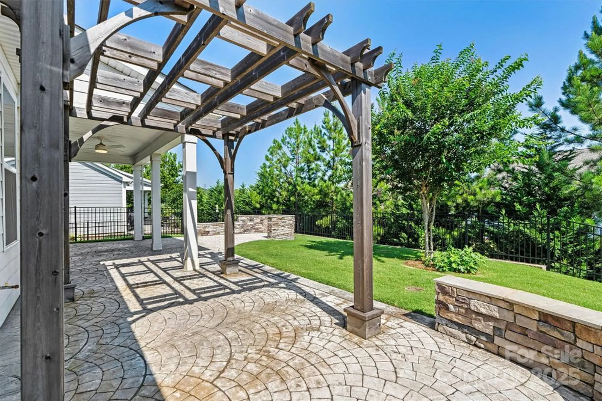 Property Slideshow image 36 of 47 | 7315 surprise ct, Charlotte, NC, 28215