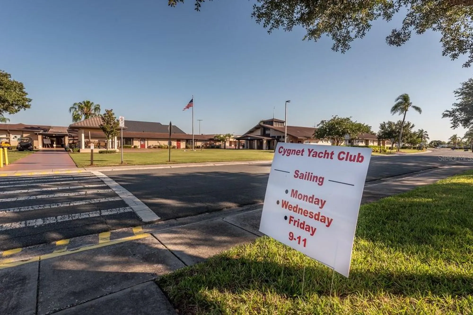 Property Slideshow image 32 of 39 | 904 sun key ct, Sun City Center, FL, 33573
