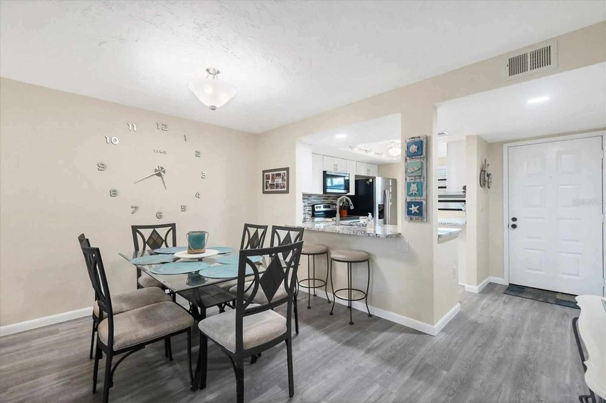 Property Slideshow image 11 of 33 | 1100 capri isles blvd apt 317, Venice, FL, 34292