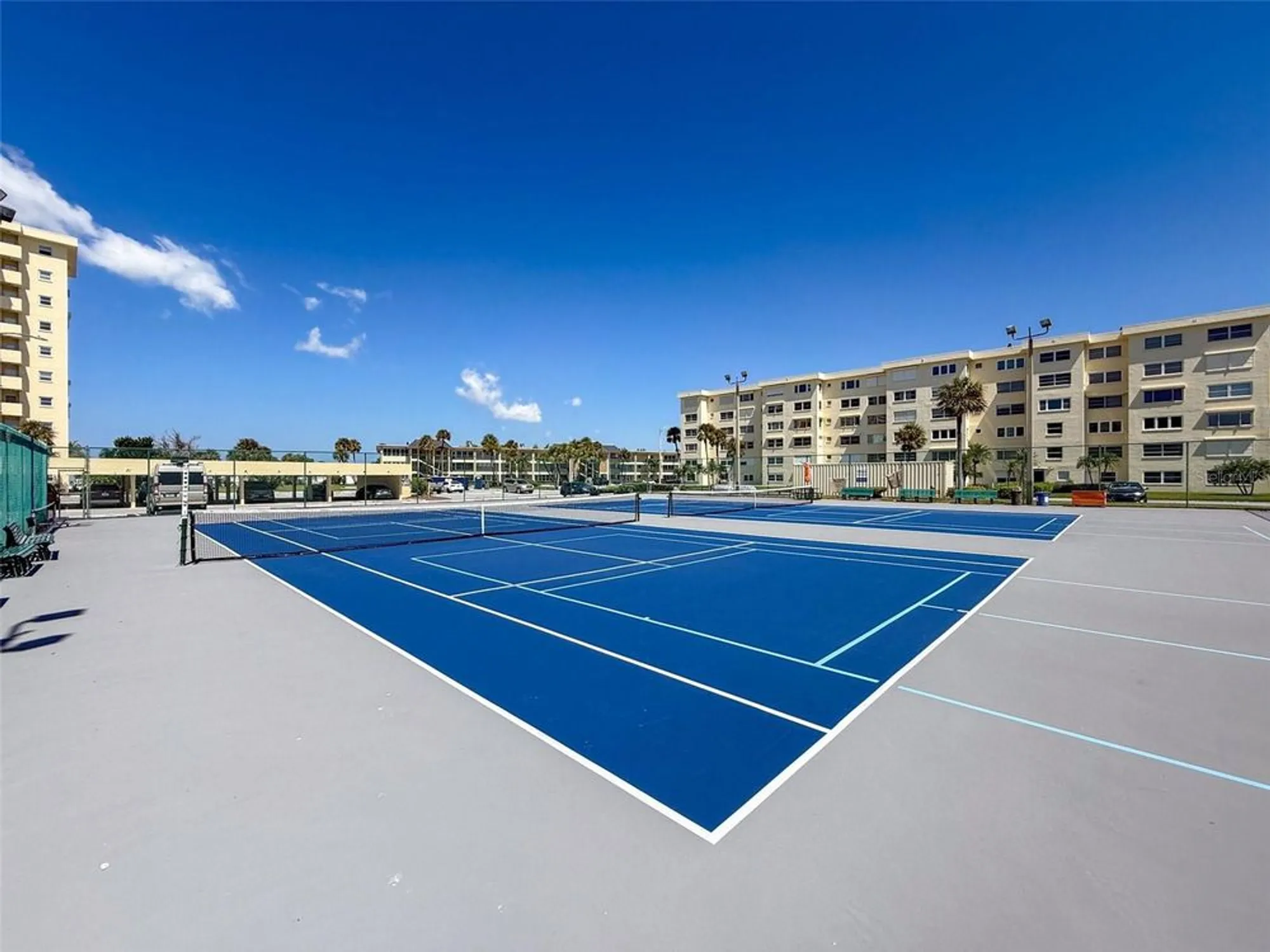Property Slideshow image 30 of 32 | 4550 cove cir apt 507, St Petersburg, FL, 33708