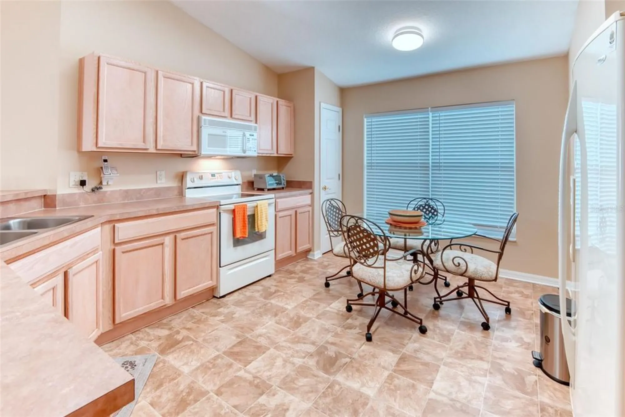 Property Slideshow image 12 of 30 | 601 grand canal dr, Kissimmee, FL, 34759