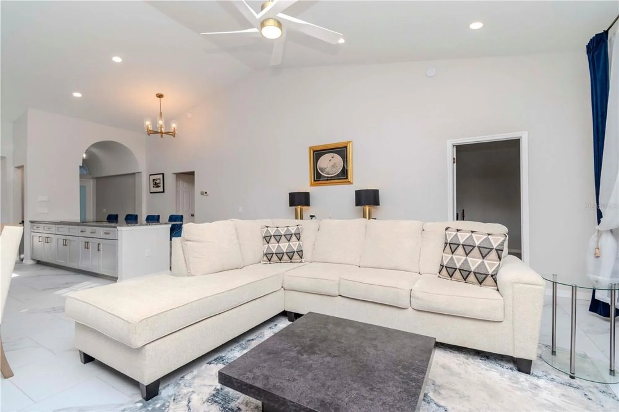 Property Slideshow image 17 of 48 | 9376 french quarters cir, Weeki Wachee, FL, 34613
