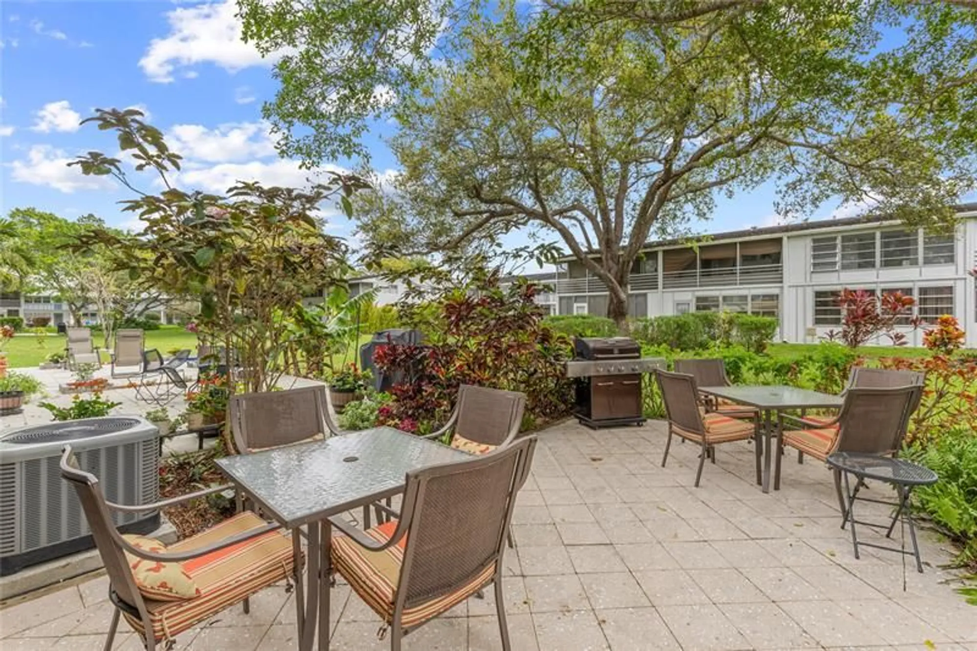 Property Slideshow image 32 of 60 | 210 oakridge n # 210, Deerfield Beach, FL, 33442